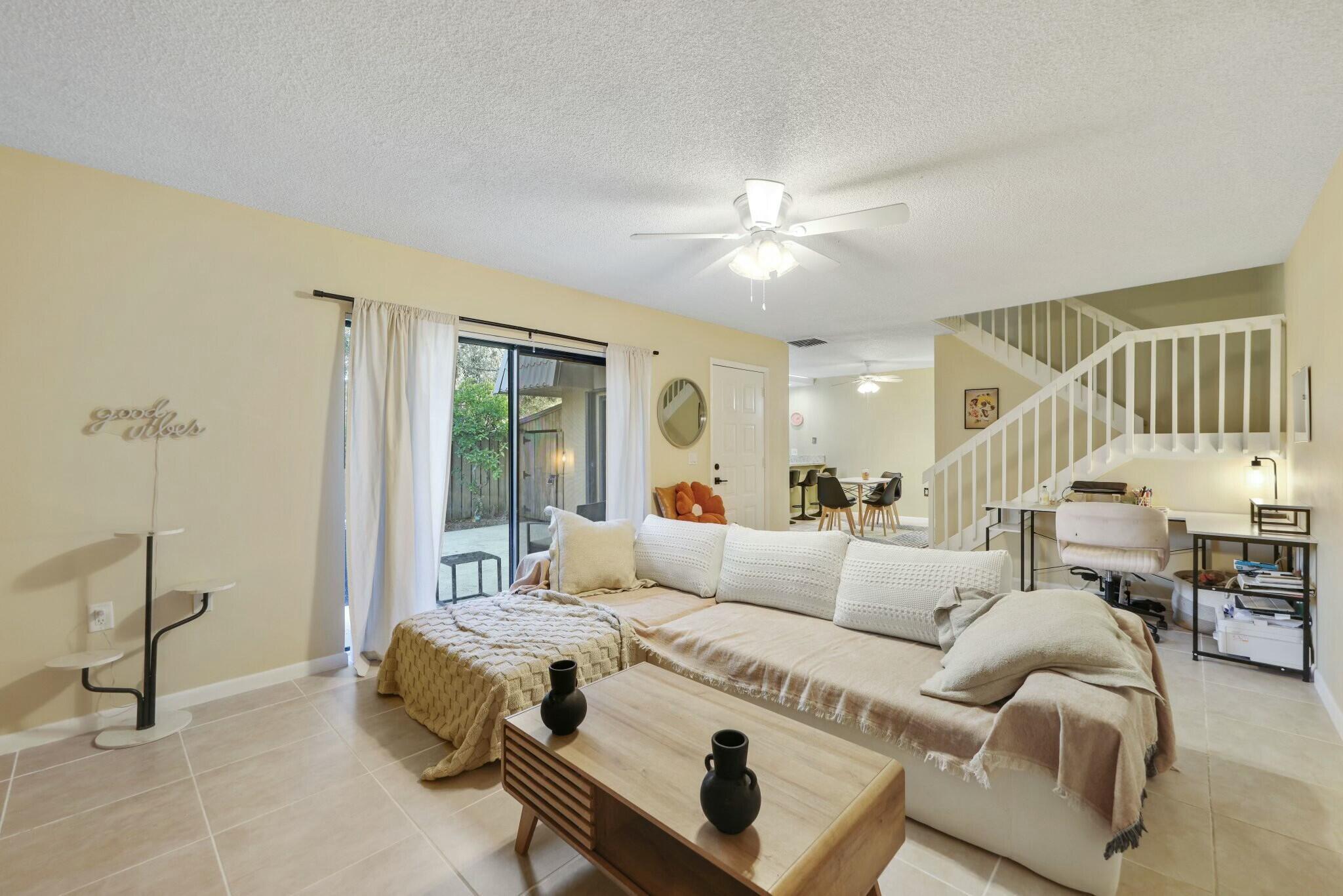 5110 51st Way Property Photo 3