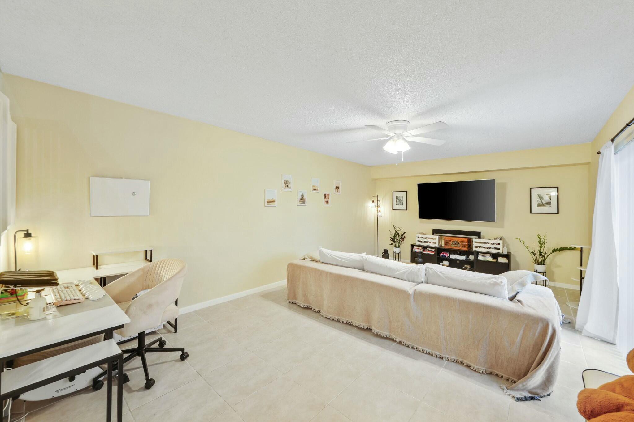 5110 51st Way Property Photo 4