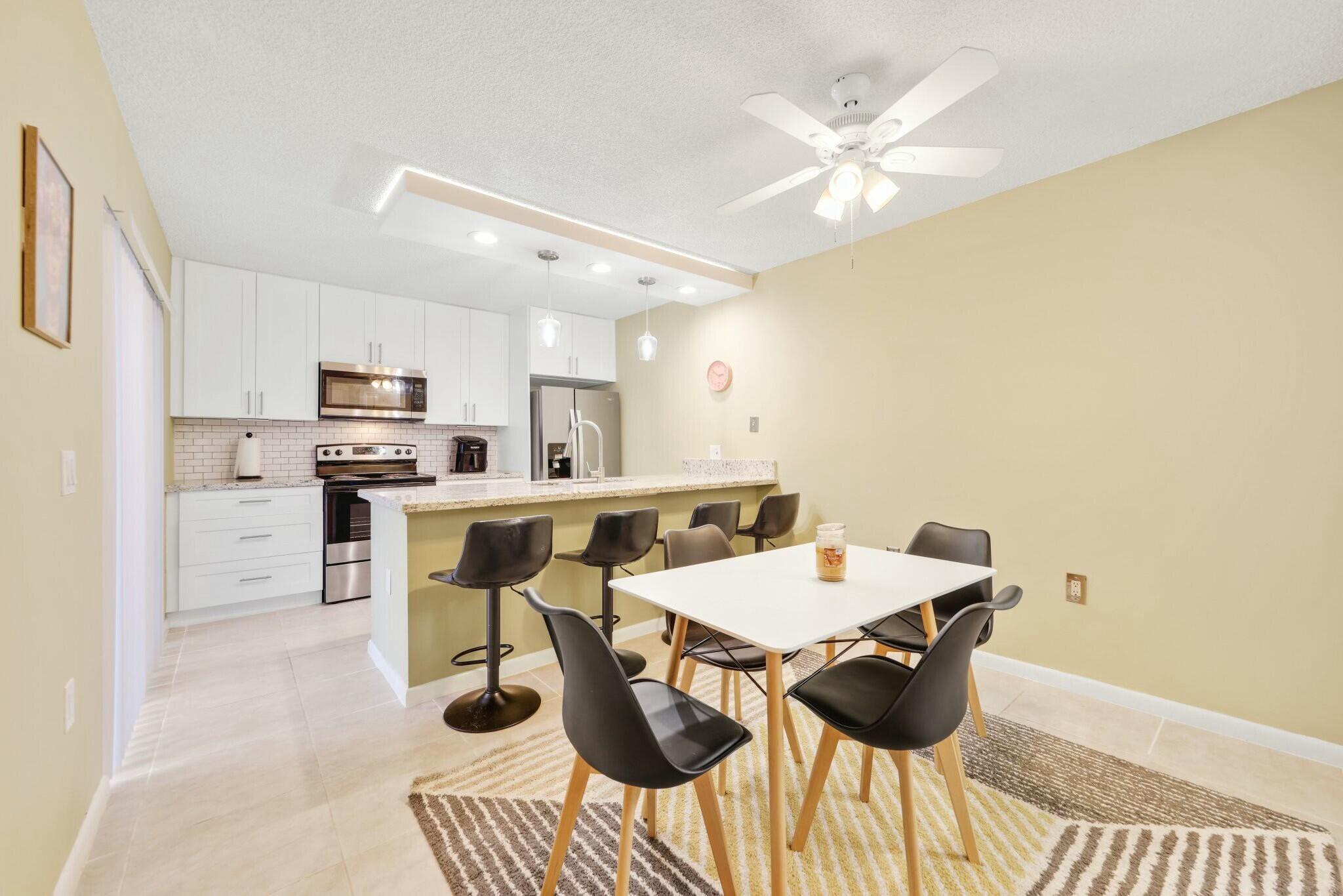 5110 51st Way Property Photo 5