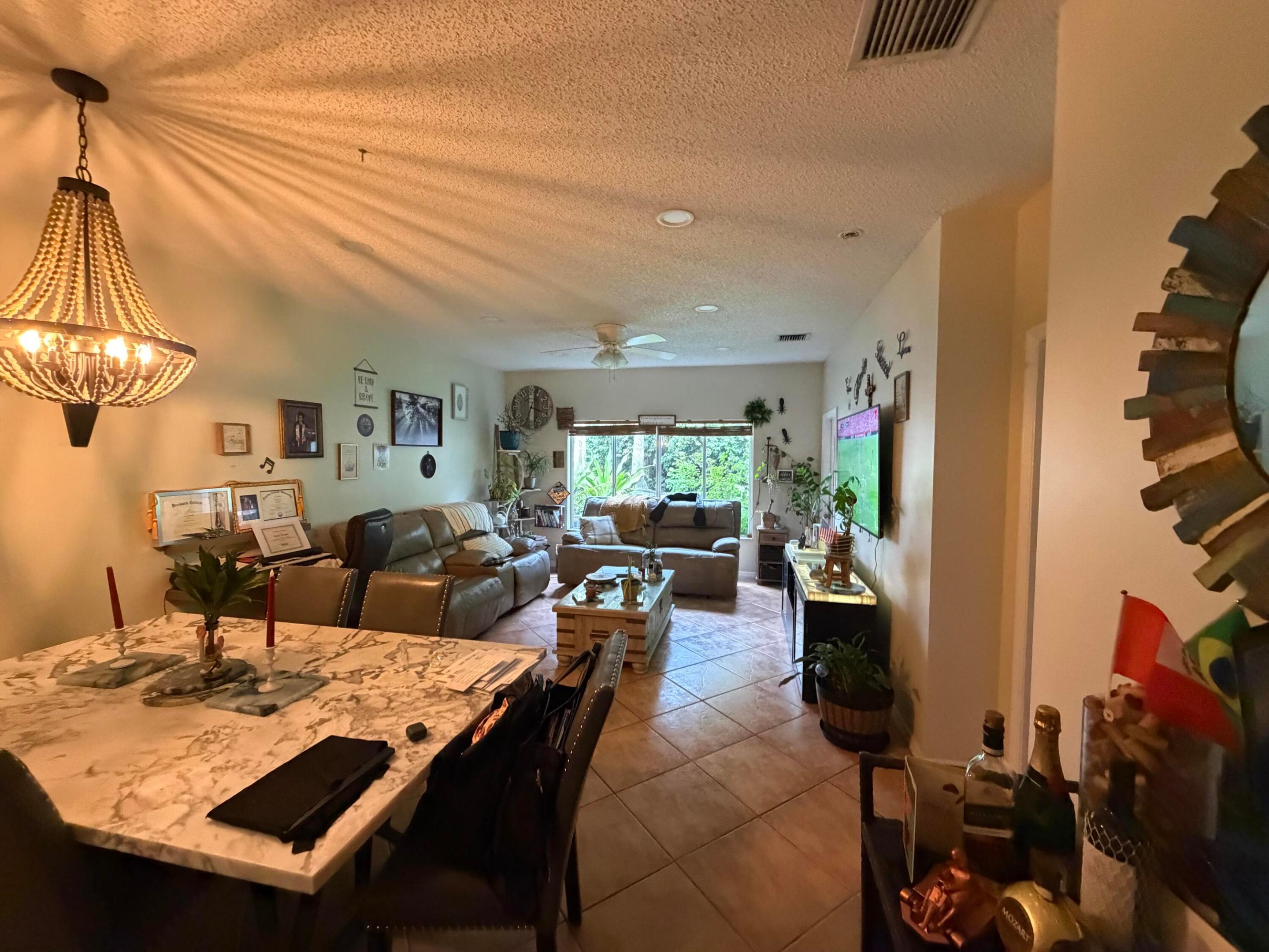 4271 Sw 10th Court Property Photo 16