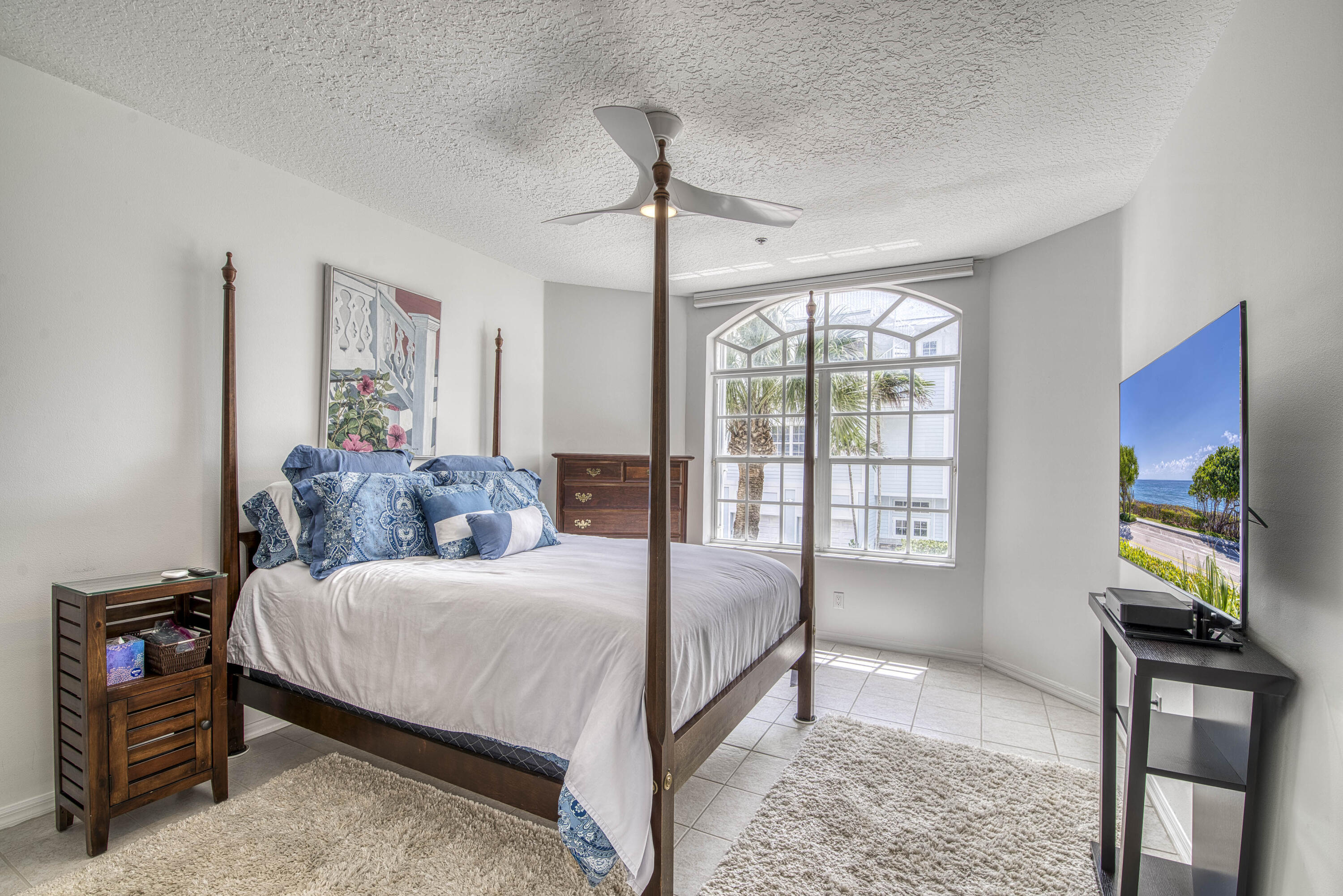 115 Ocean Key Way Property Photo 13