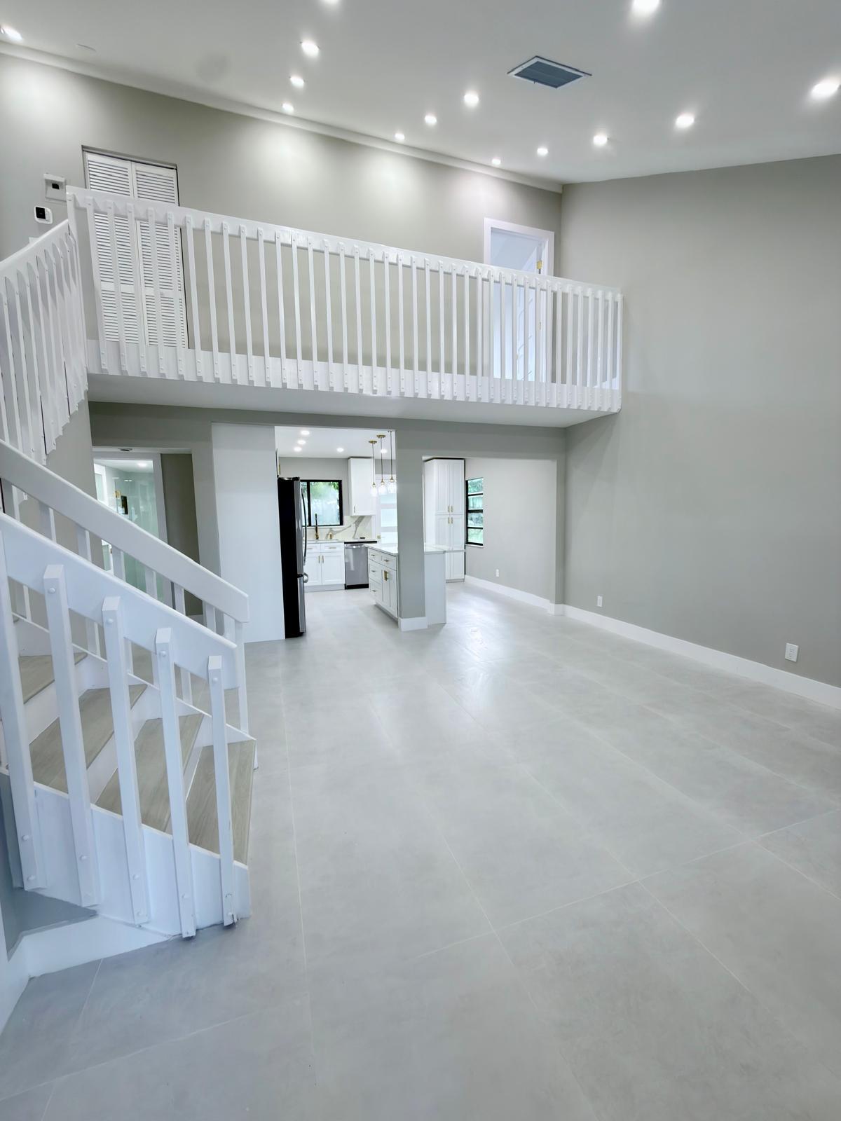 46 Tara Lakes Drive E Property Photo 2