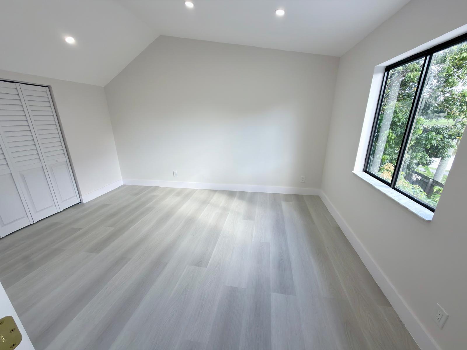 46 Tara Lakes Drive E Property Photo 21