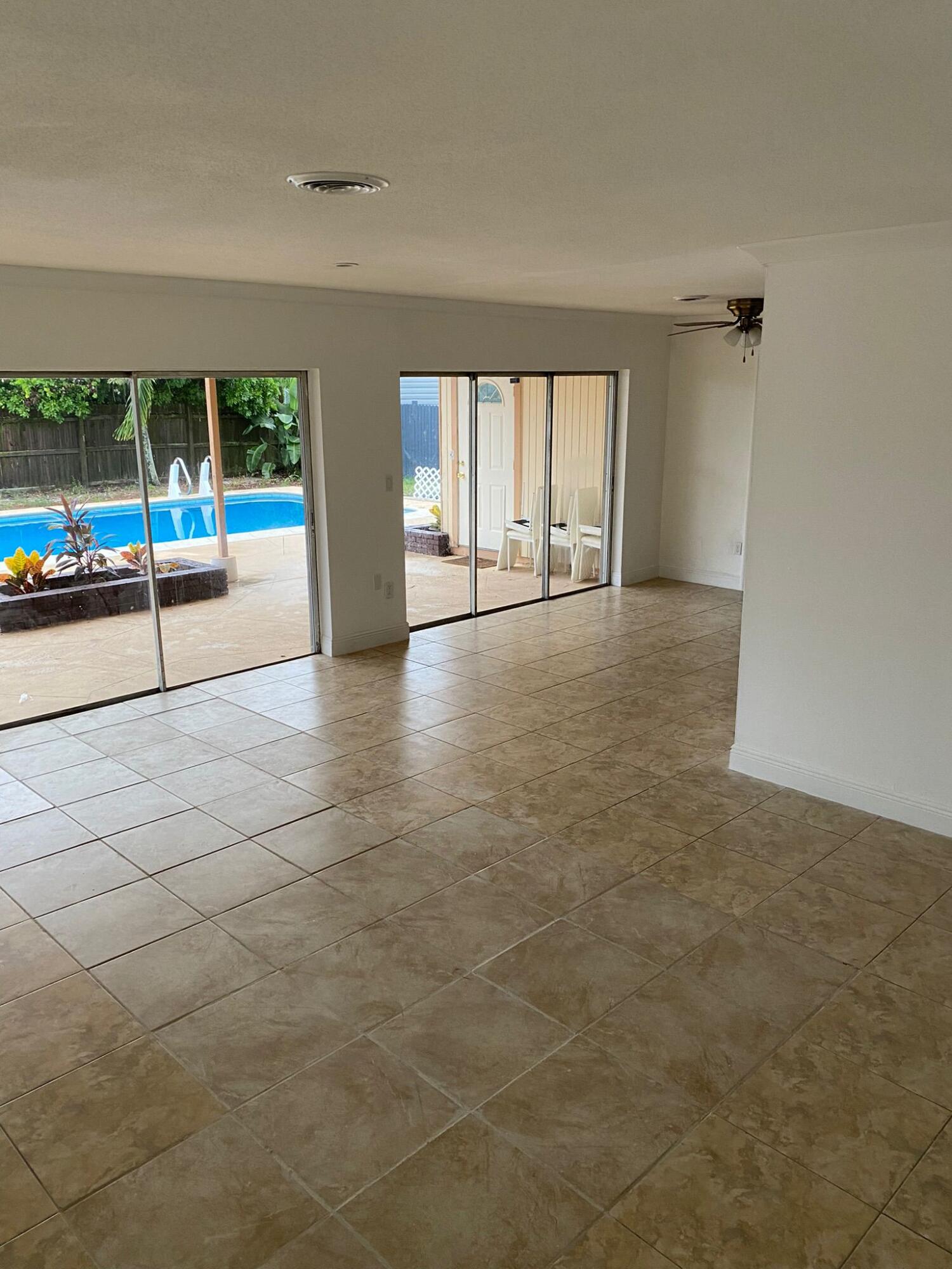 18 Andros Road Property Photo 2