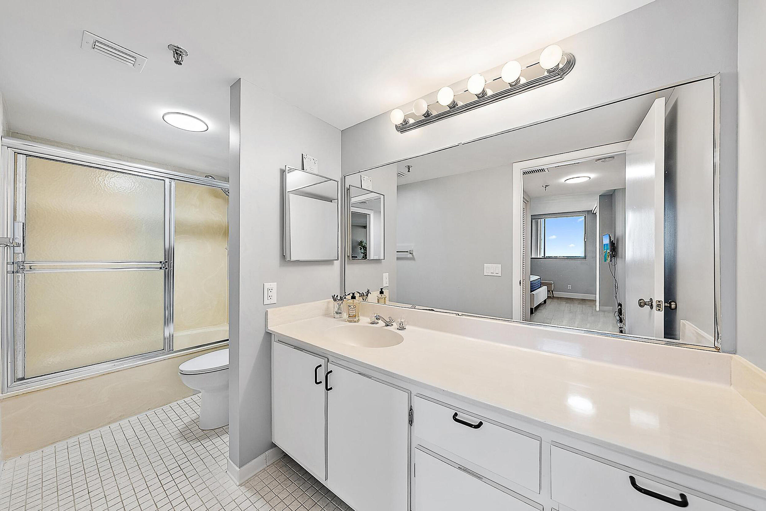 1300 S Highway A1a 523 Property Photo 13