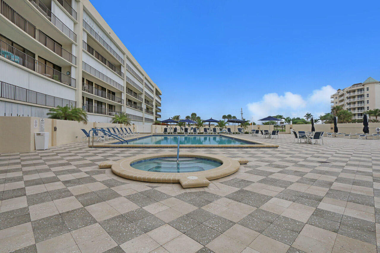 1300 S Highway A1a 523 Property Photo 17