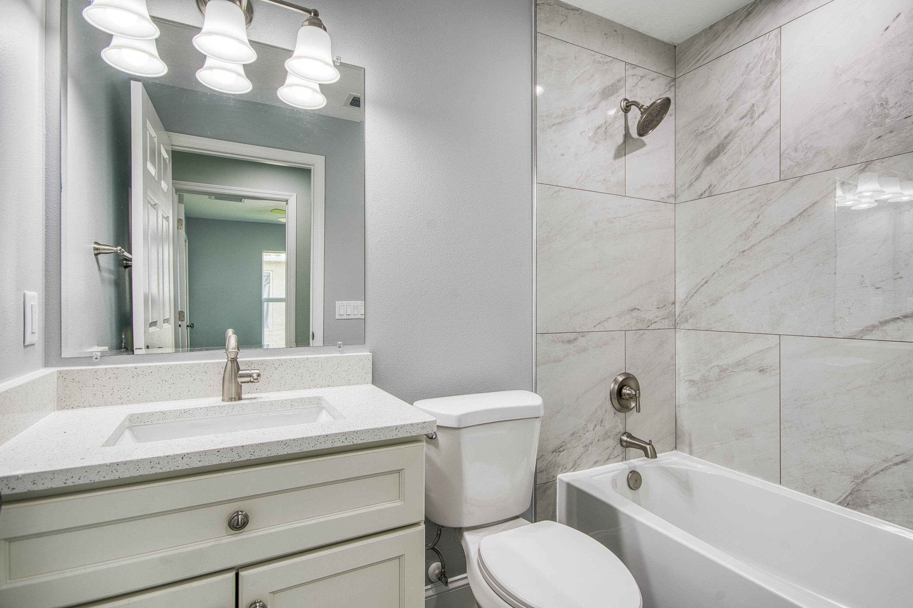5108 Se 42nd Street Property Photo 16