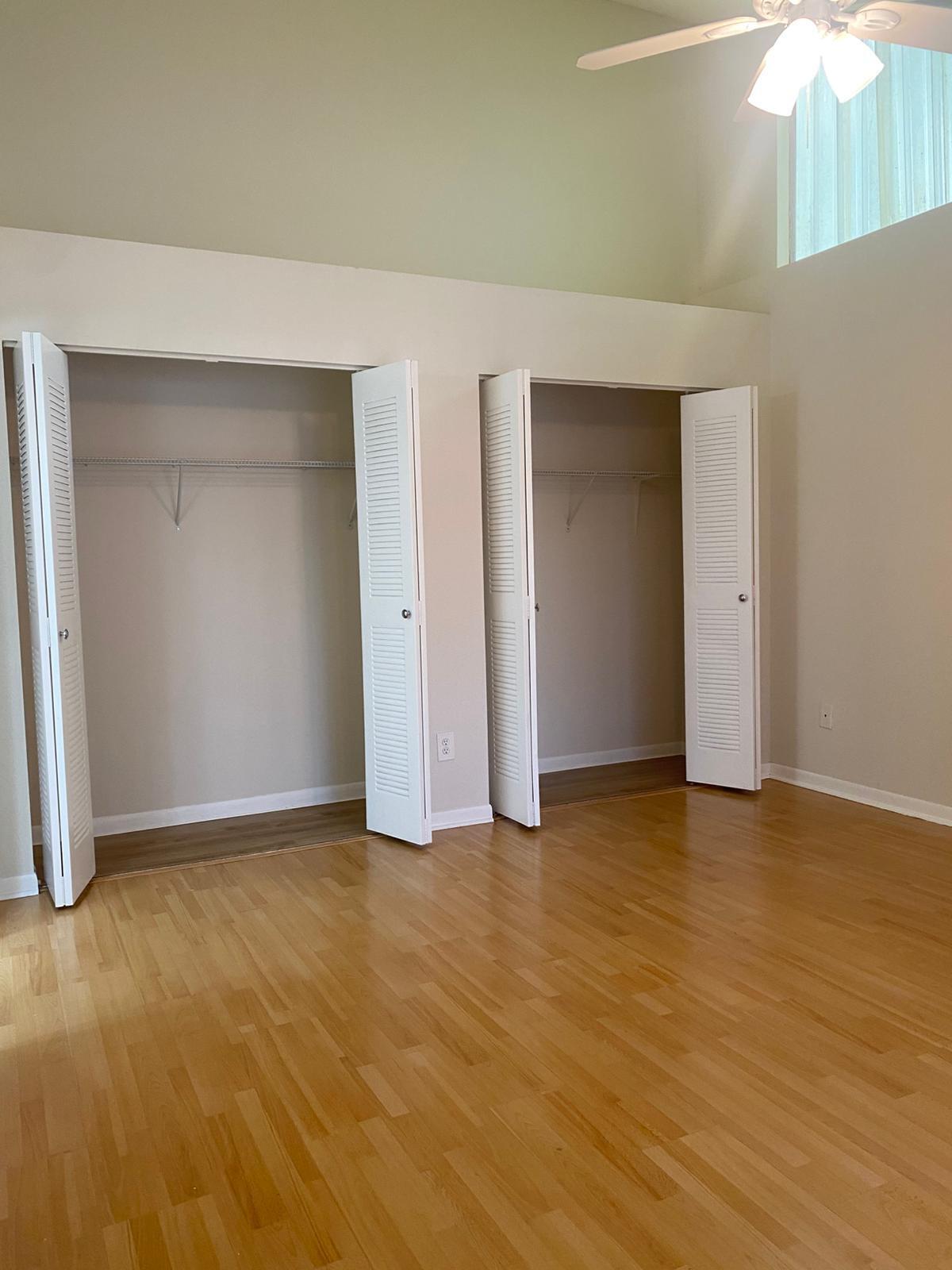 1230 Summit Pl Circle Unit C Property Photo 10
