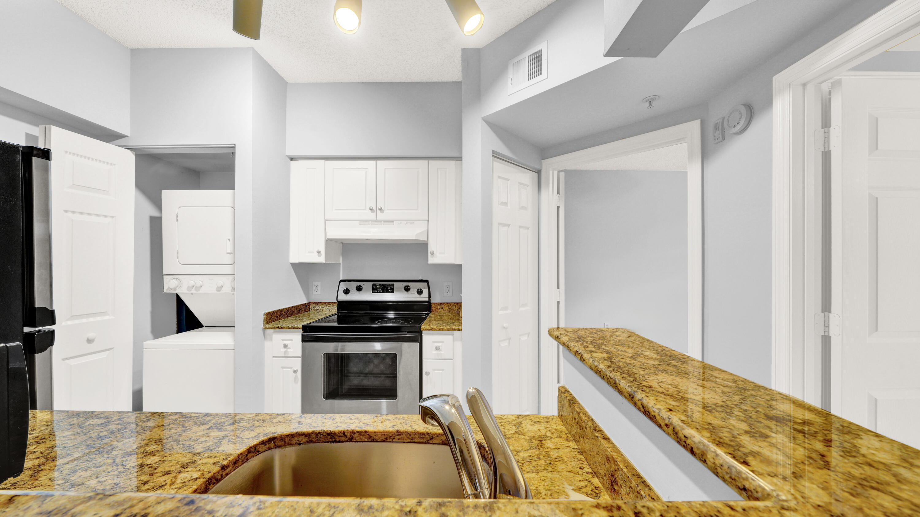 3106 Tuscany Way Property Photo 2