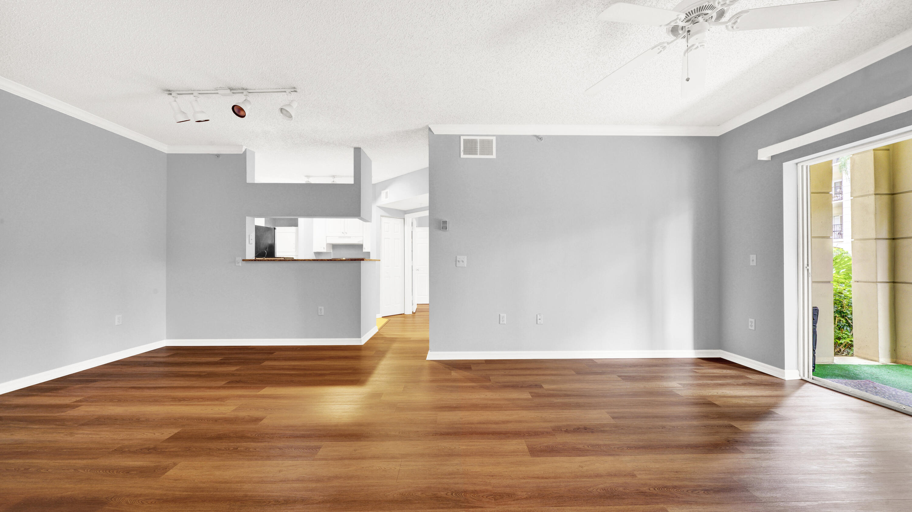 3106 Tuscany Way Property Photo 5