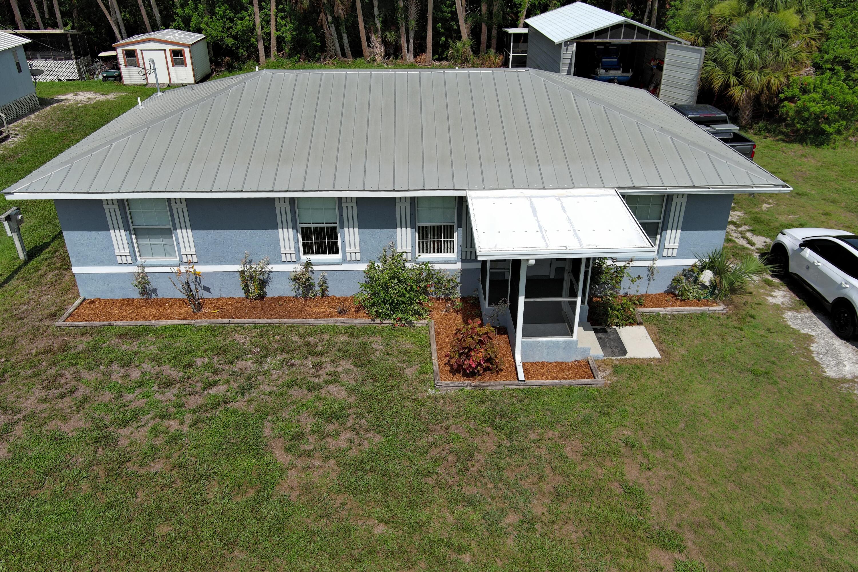 1163 Click Drive Property Photo 2