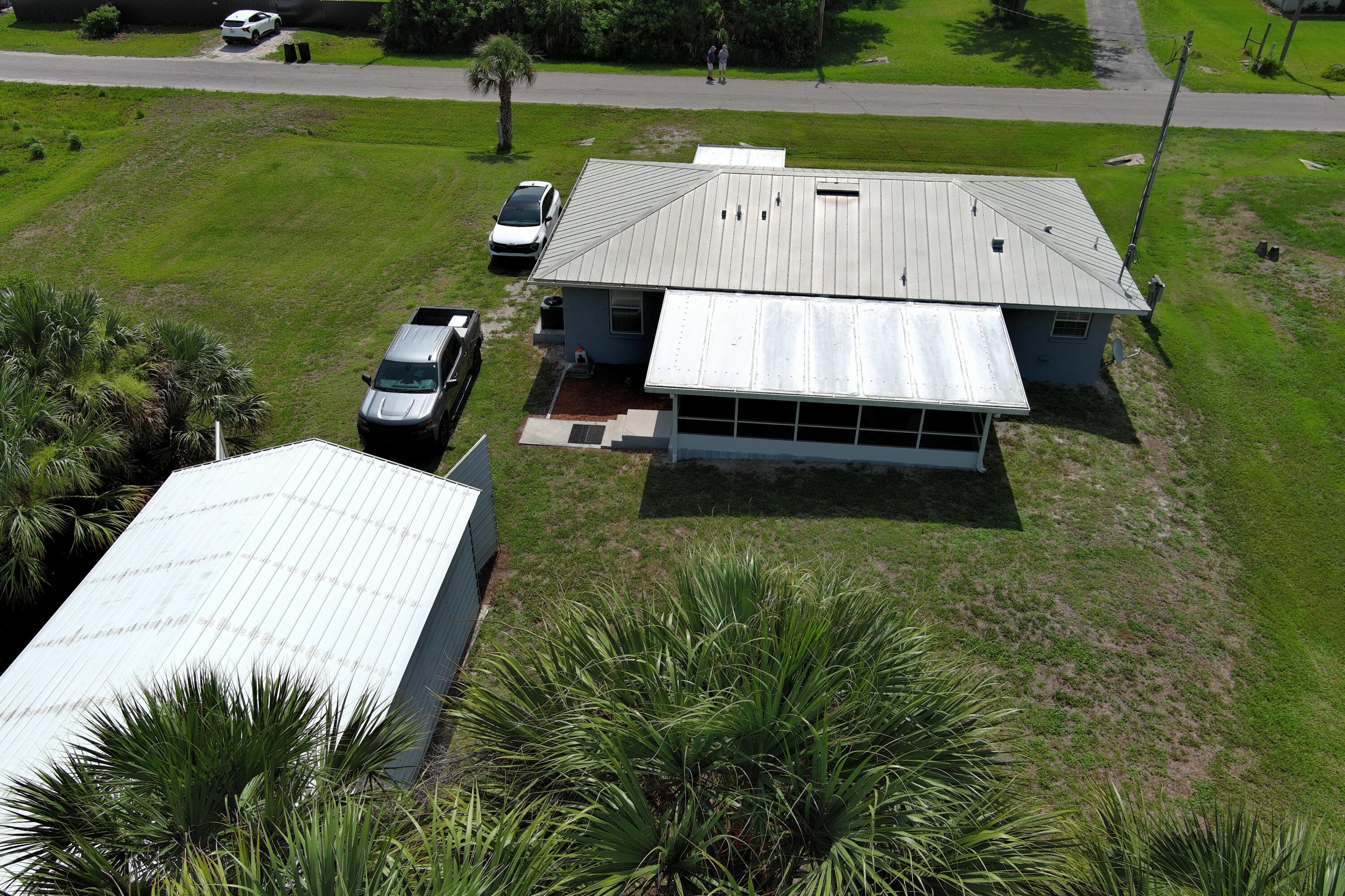 1163 Click Drive Property Photo 4