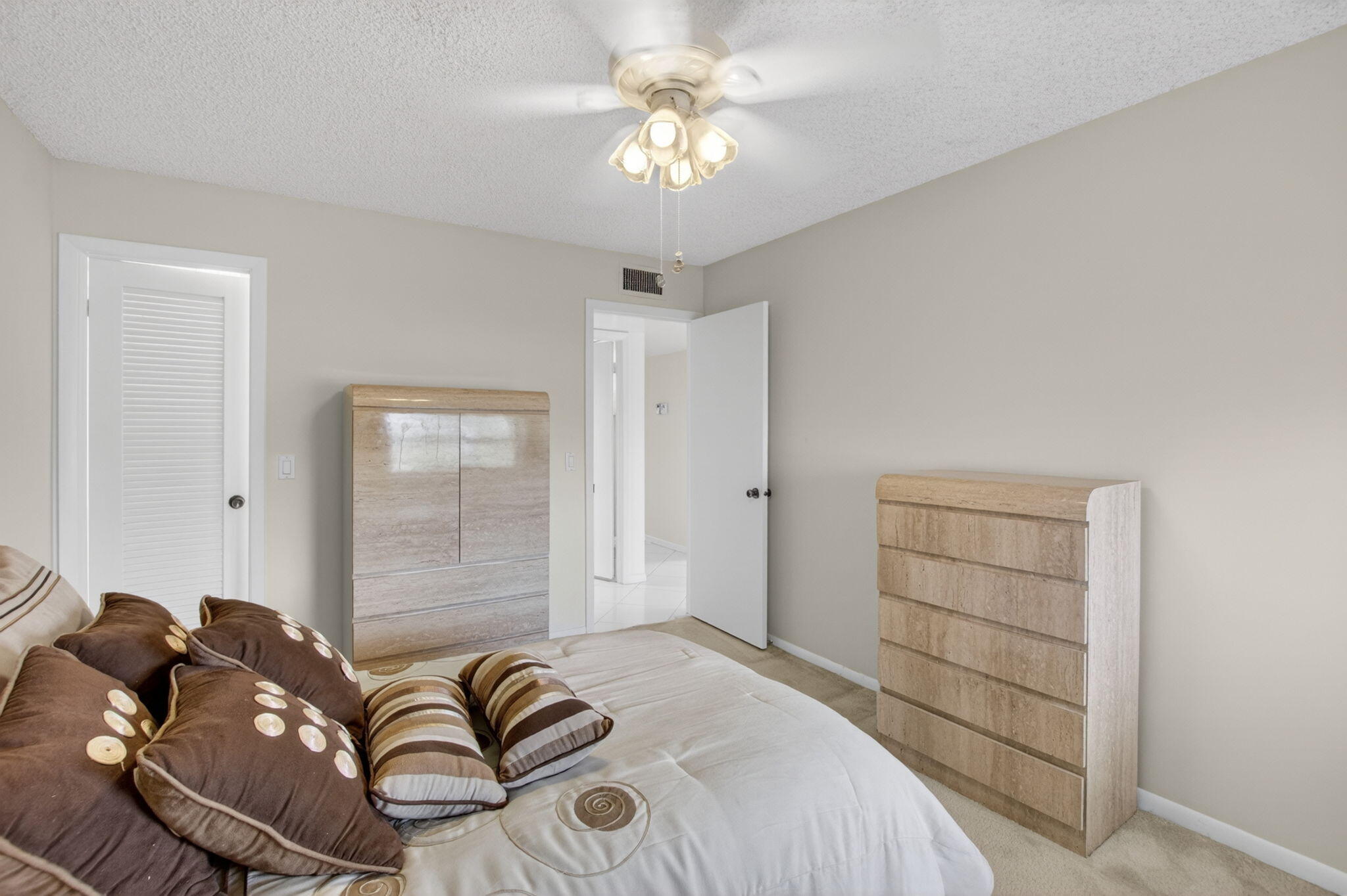 955 Normandy Trail Property Photo 9