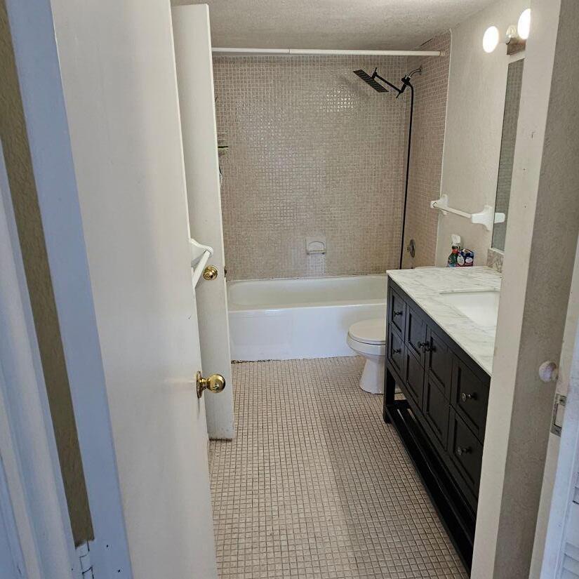 4174 Inverrary Drive 603 Property Photo 8