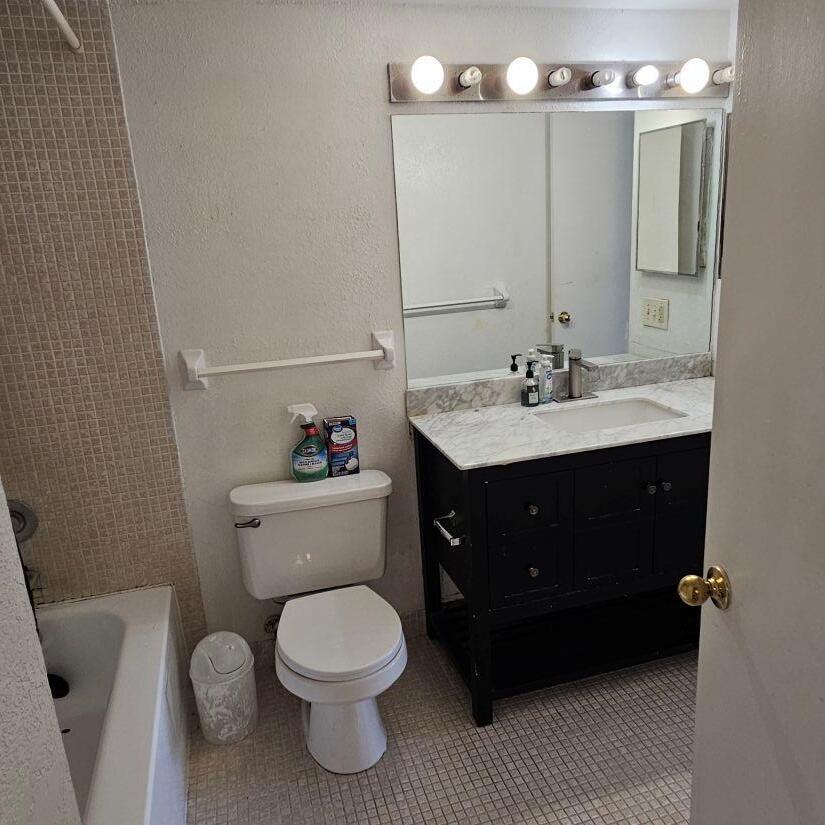 4174 Inverrary Drive 603 Property Photo 9