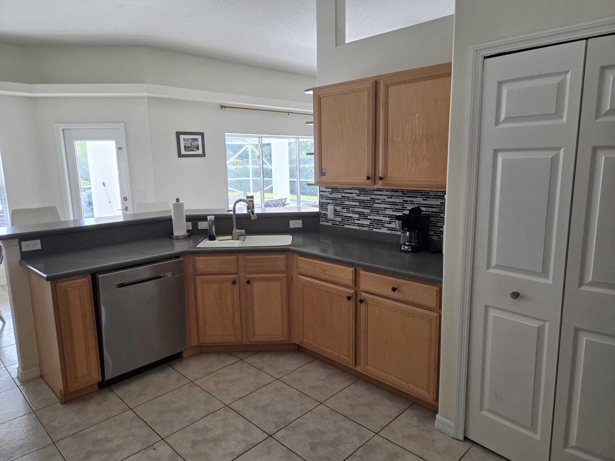 4001 Sw Winslow Street Property Photo 5
