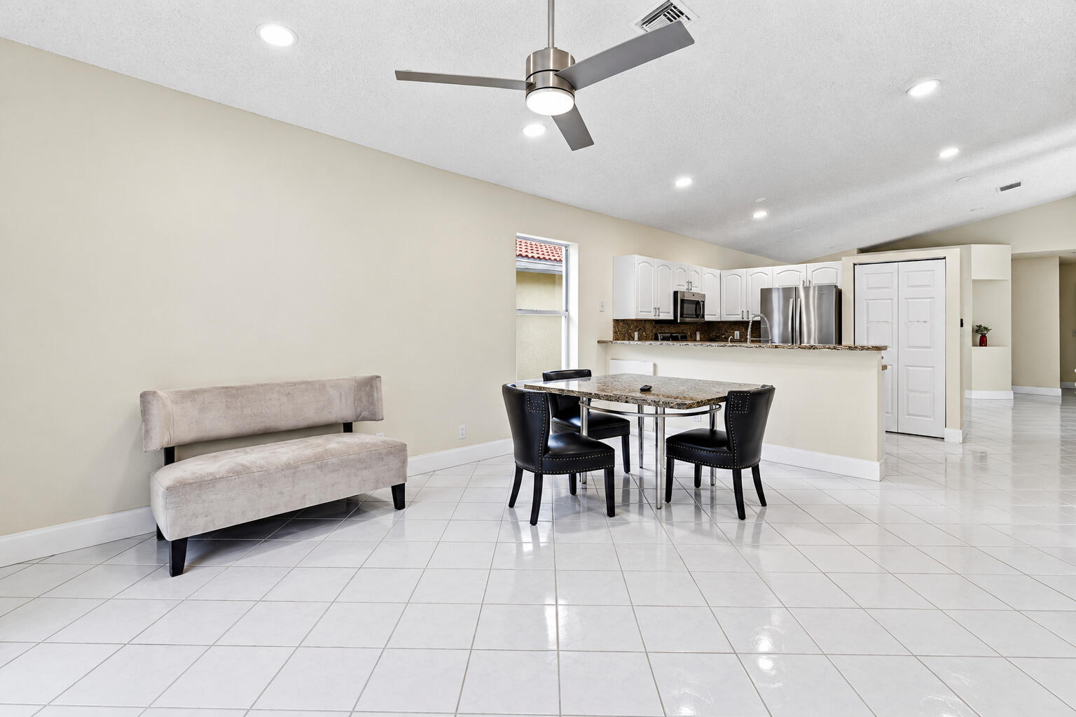 9676 Cherry Blossom Court Property Photo 4