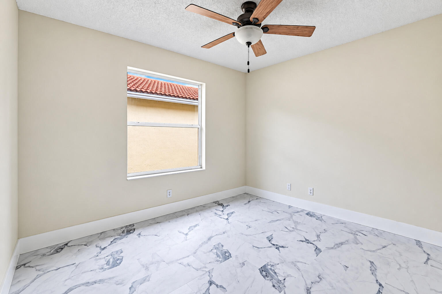 9676 Cherry Blossom Court Property Photo 8