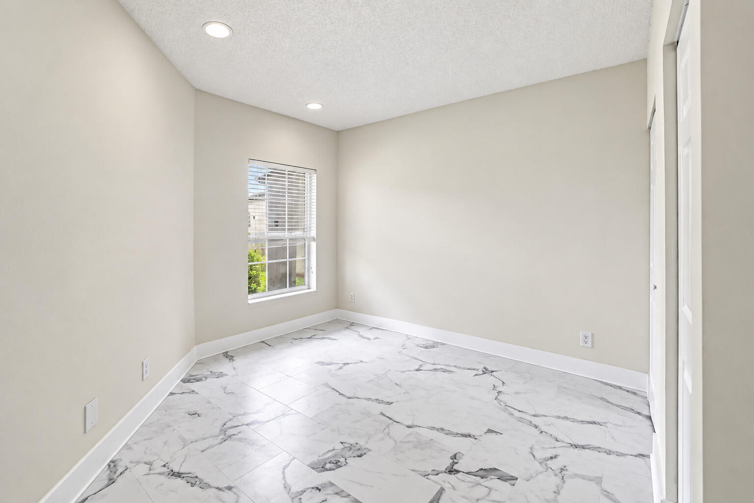 9676 Cherry Blossom Court Property Photo 11