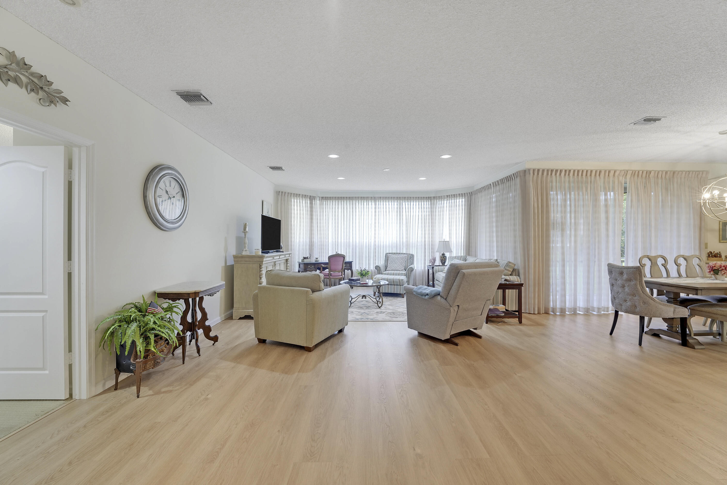 110 Legendary Circle Property Photo 3