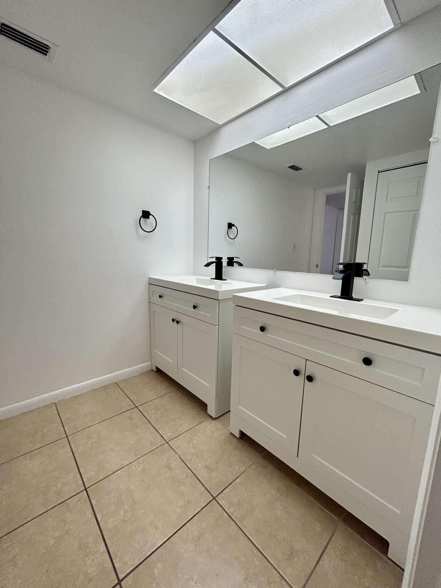 4606 Cherry Road Property Photo 11
