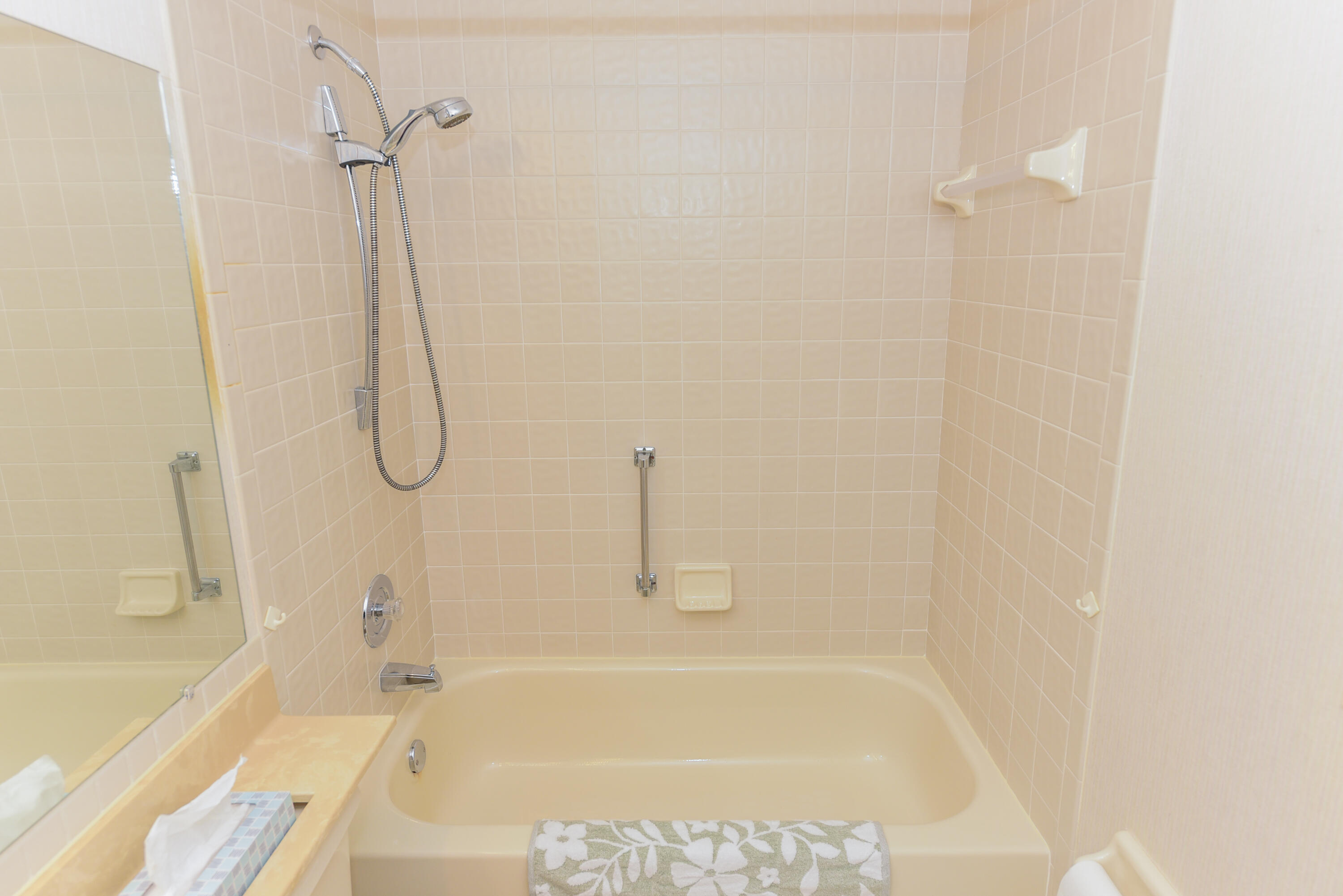 2641 W Gately Drive W 1702 Property Photo 23