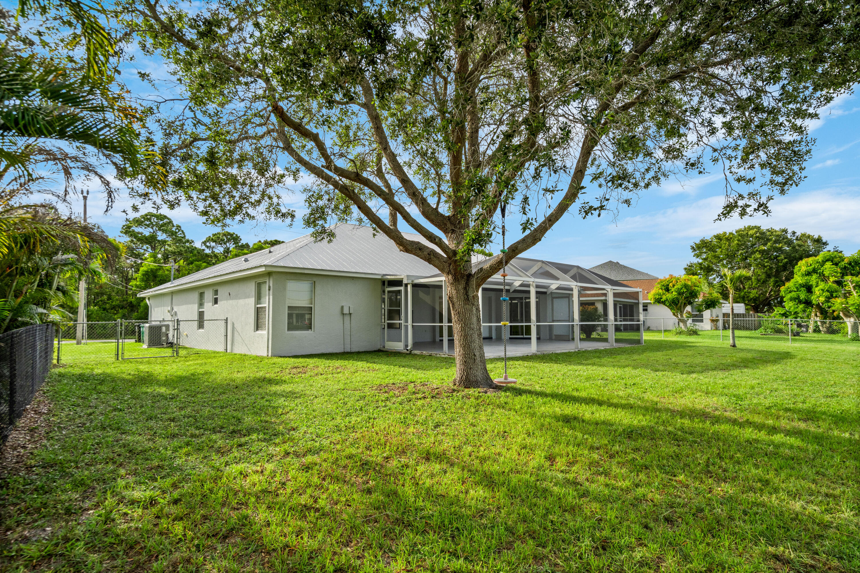 2367 Se Rock Springs Drive Property Photo 16
