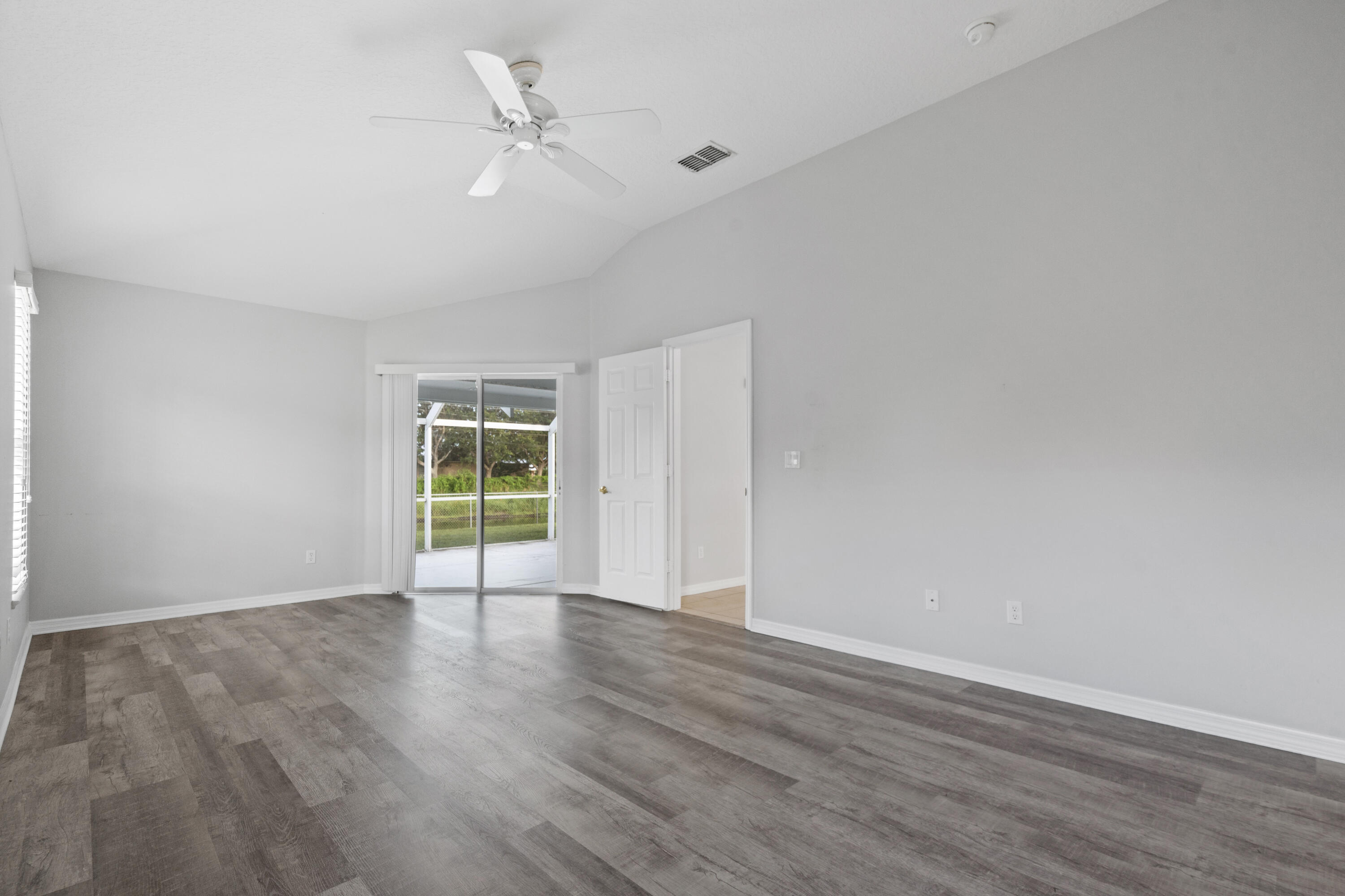 2367 Se Rock Springs Drive Property Photo 37
