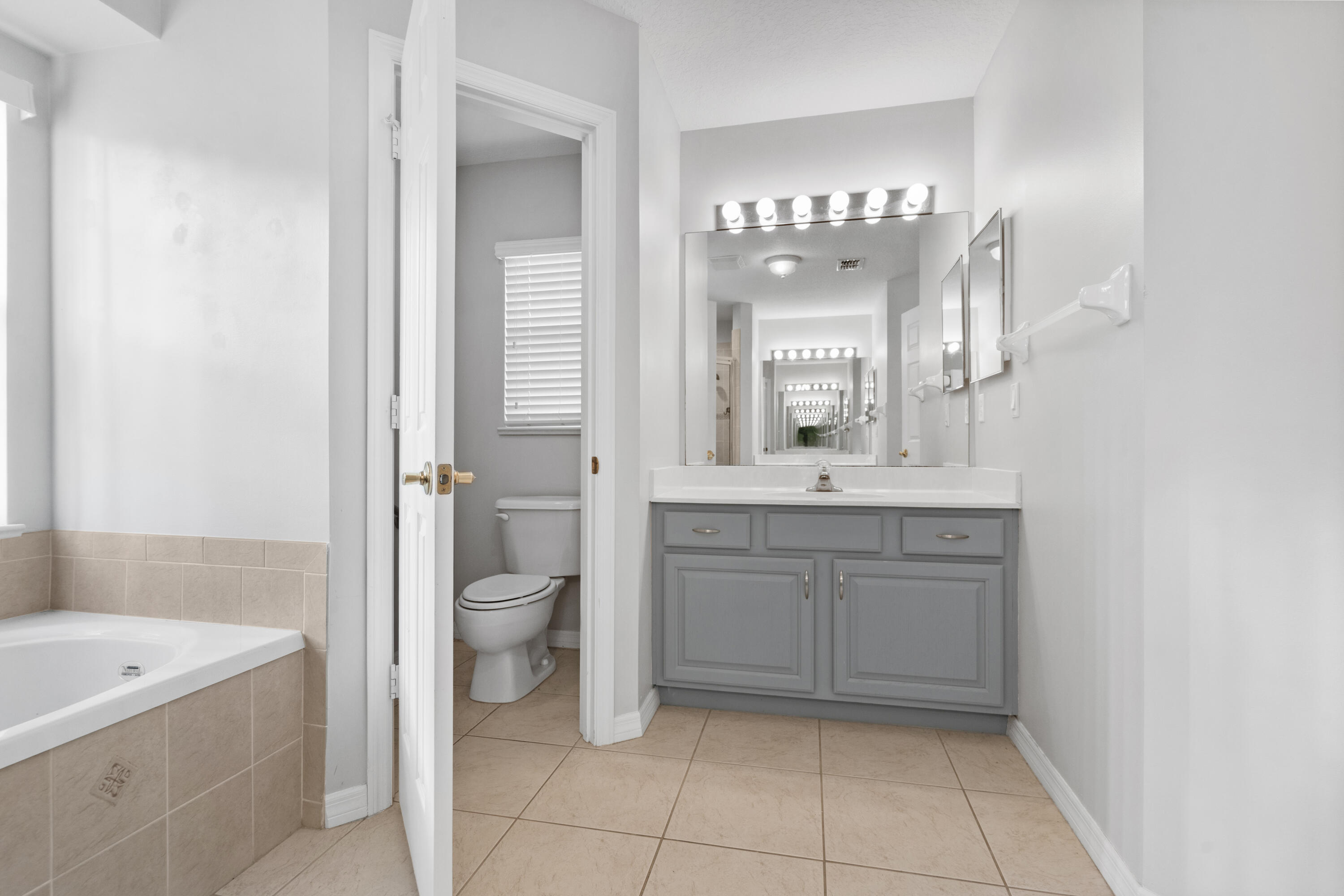 2367 Se Rock Springs Drive Property Photo 41