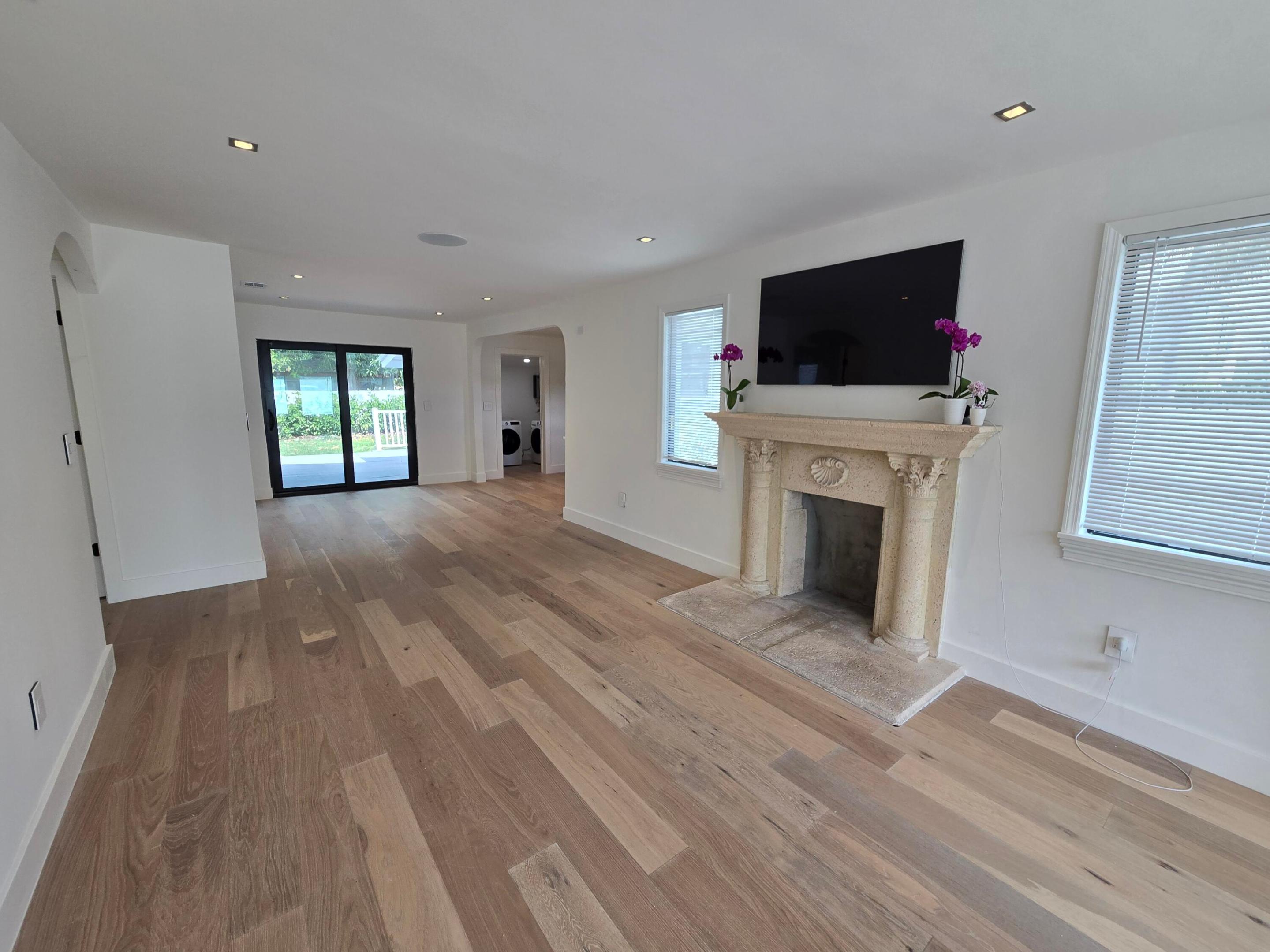 3809 S Olive Avenue Property Photo 6