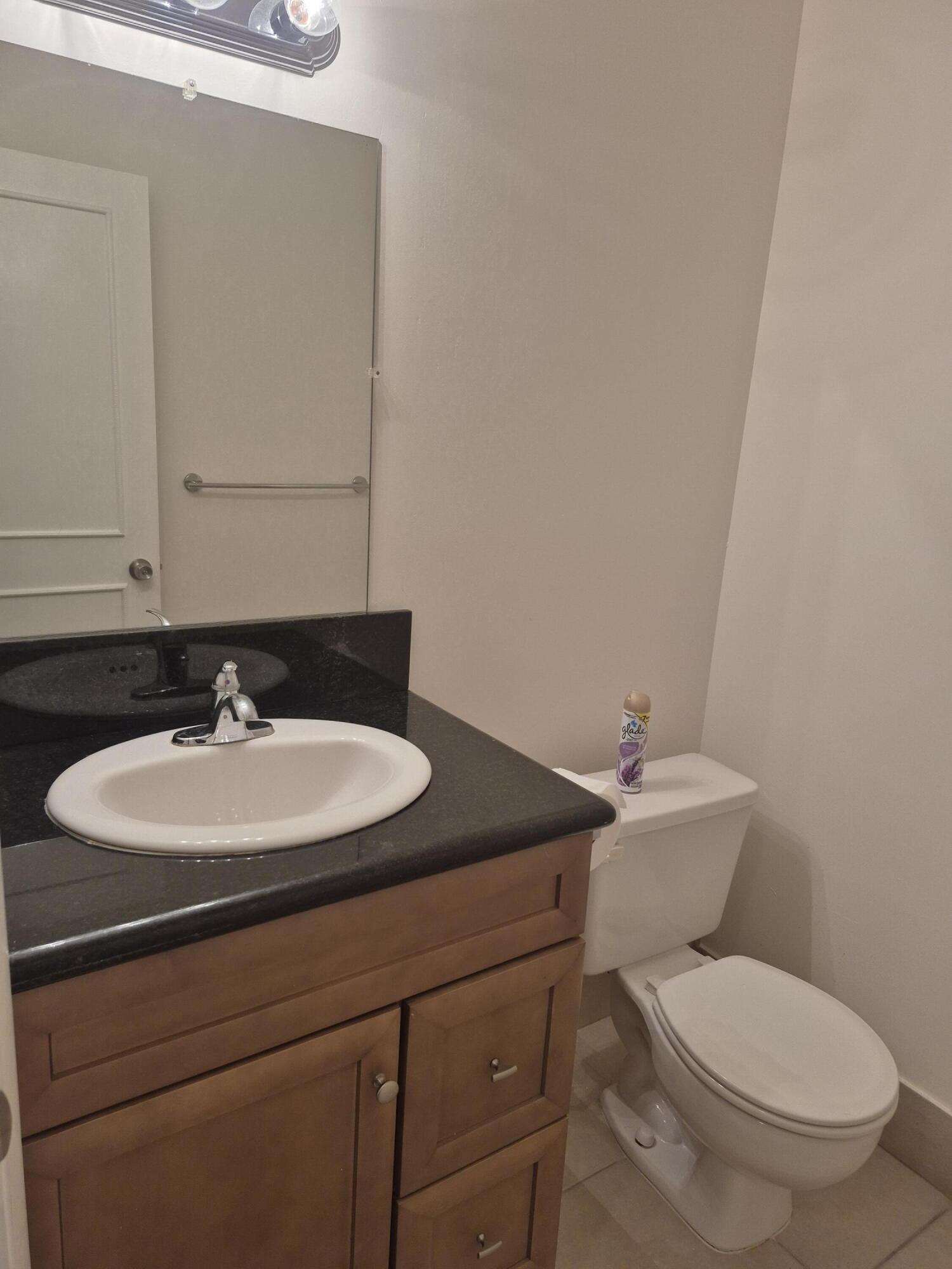 4530 Nw 3rd Street B Property Photo 6