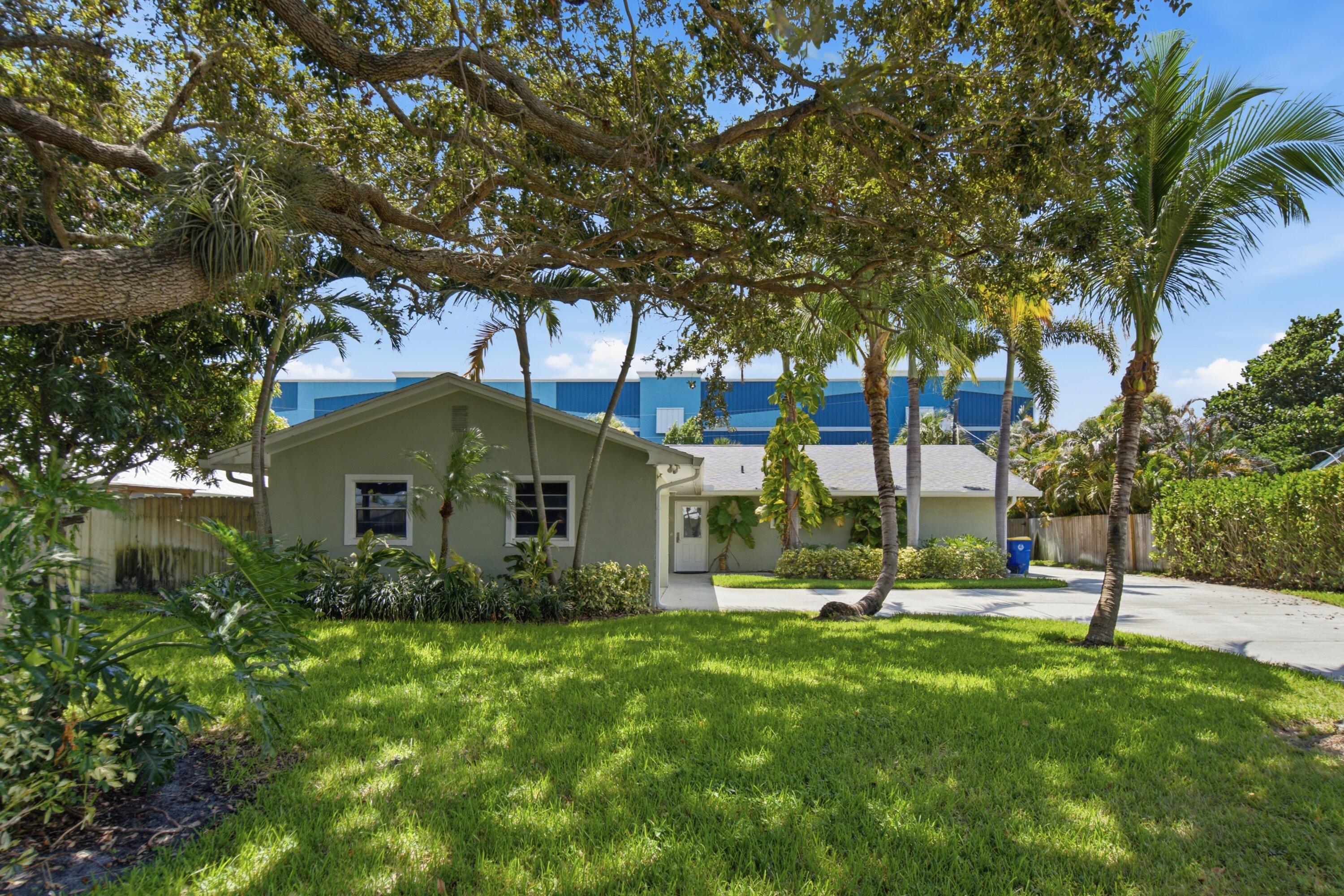 4796 Se Manatee Terrace Property Photo 5