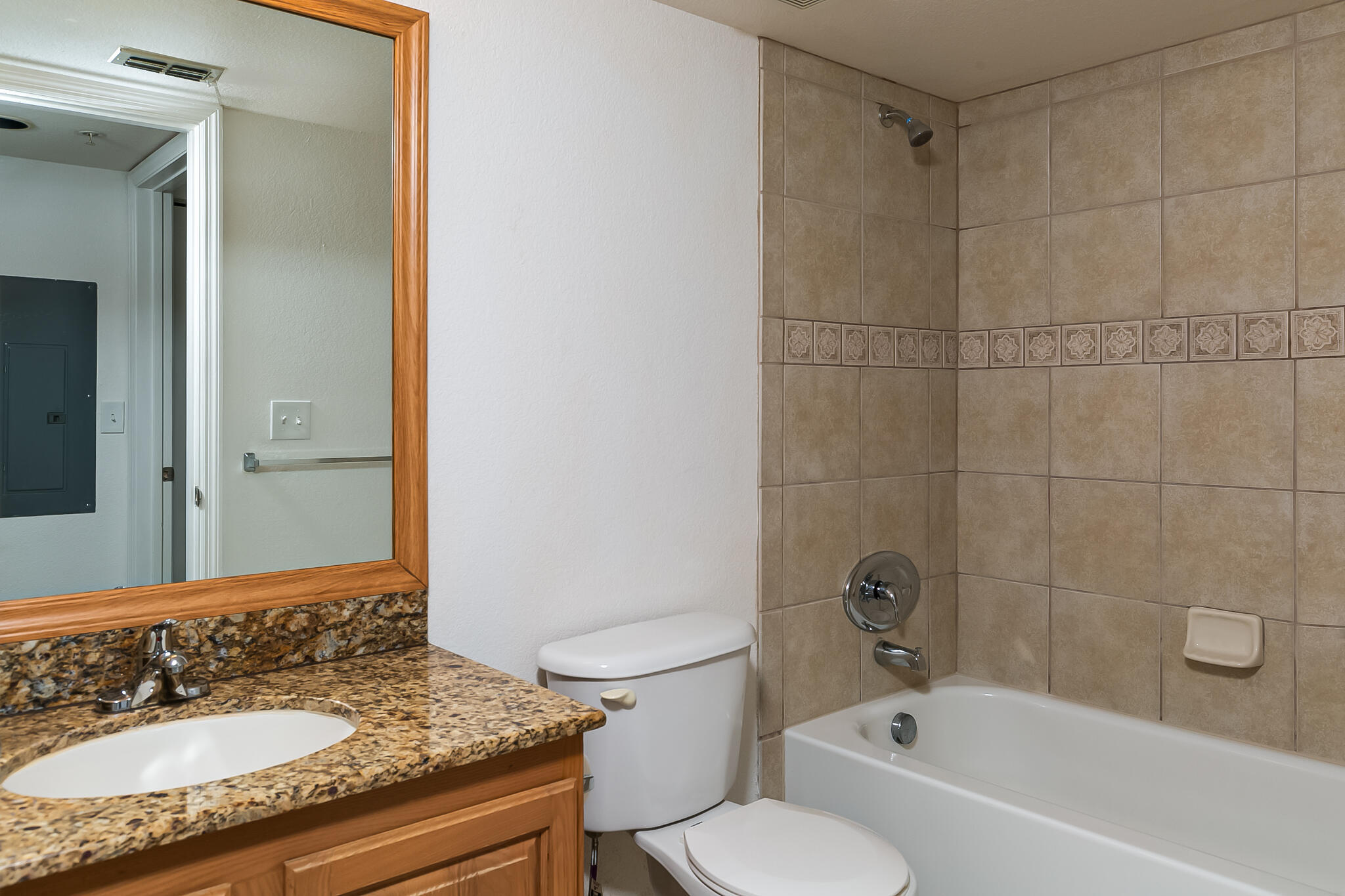 281 Sw Palm Drive 102 Property Photo 11