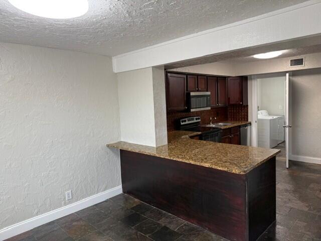 103 Ne 28th Street Property Photo 1