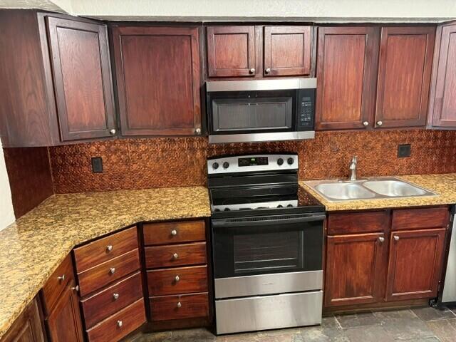 103 Ne 28th Street Property Photo 12