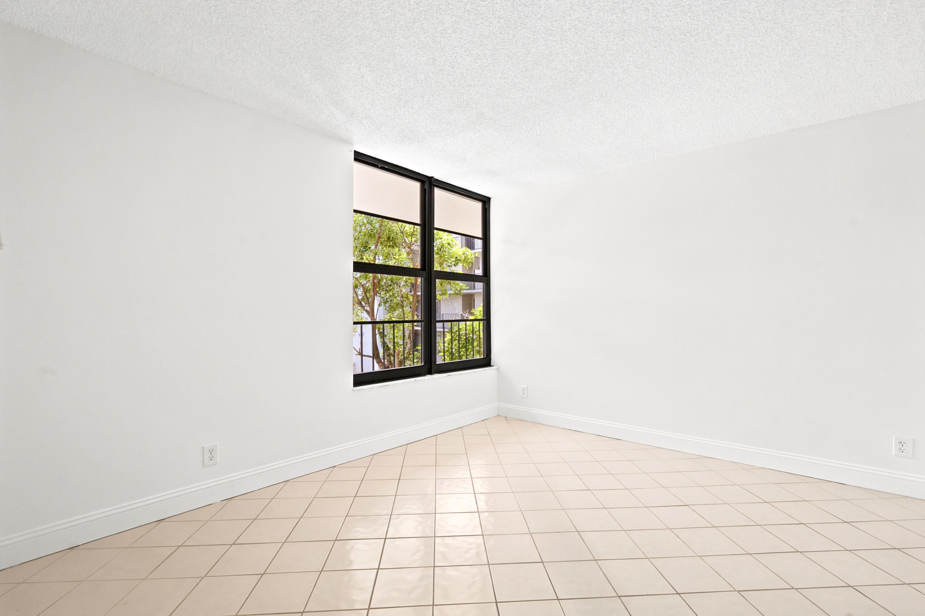 8 Royal Palm Way 3020 Property Photo 29