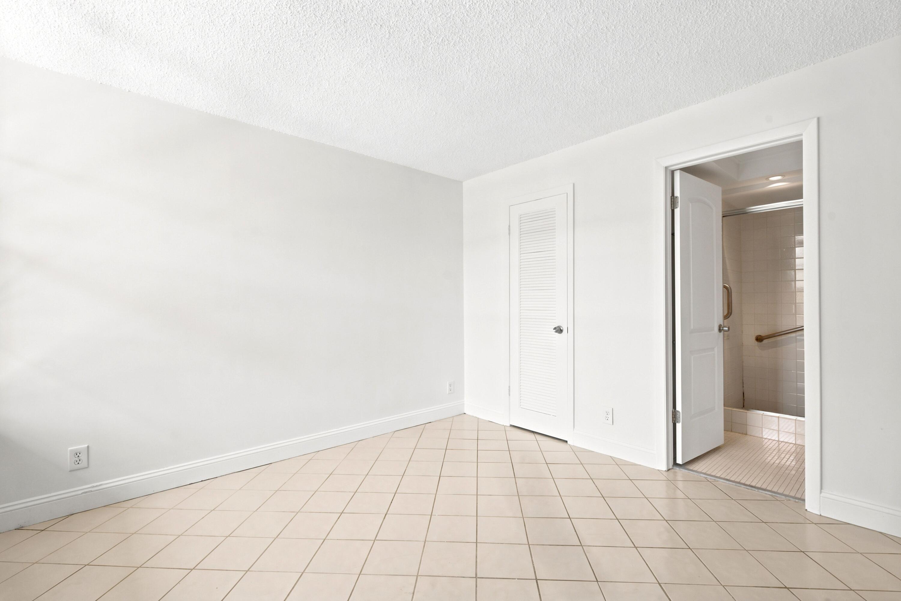 8 Royal Palm Way 3020 Property Photo 32