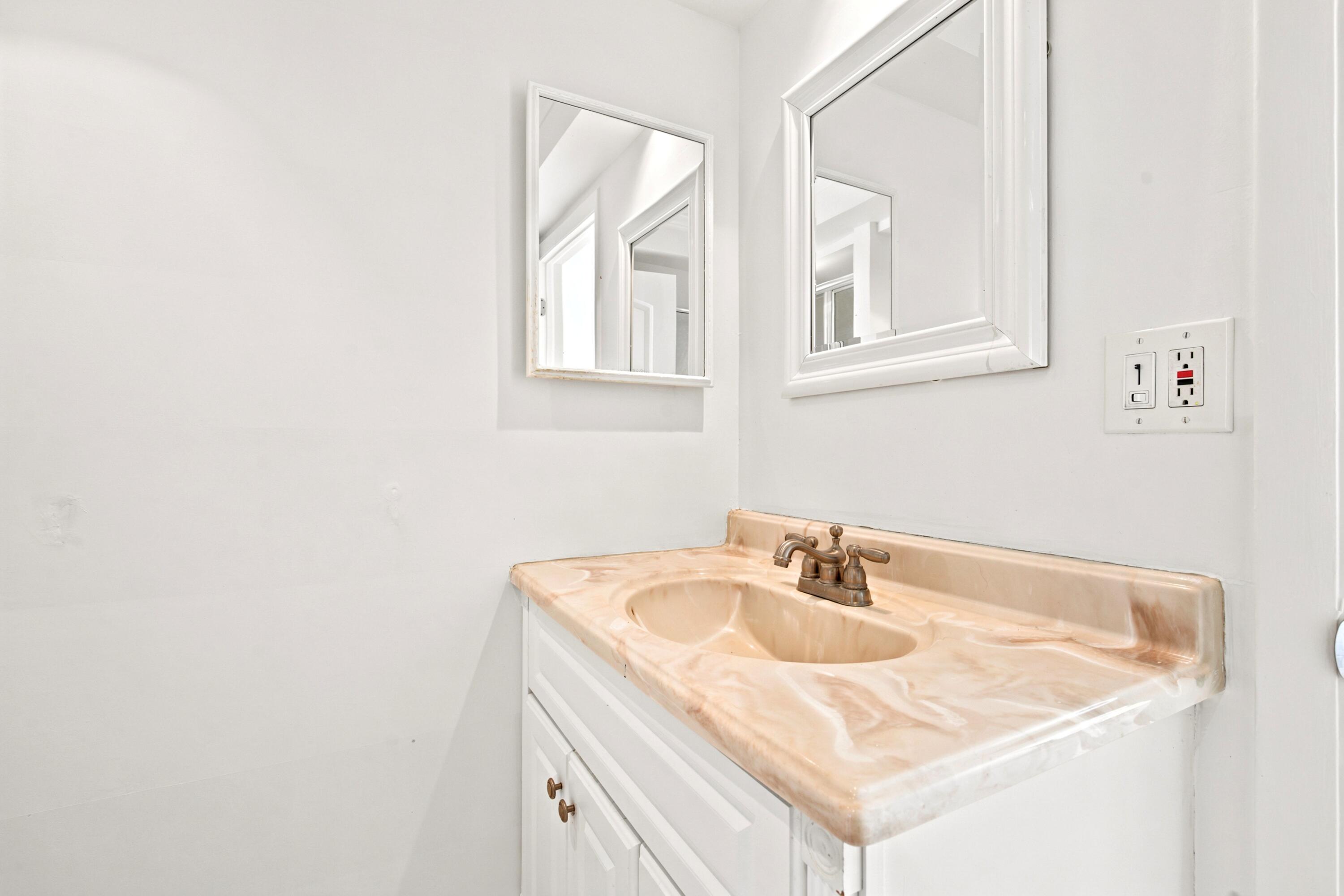 8 Royal Palm Way 3020 Property Photo 34