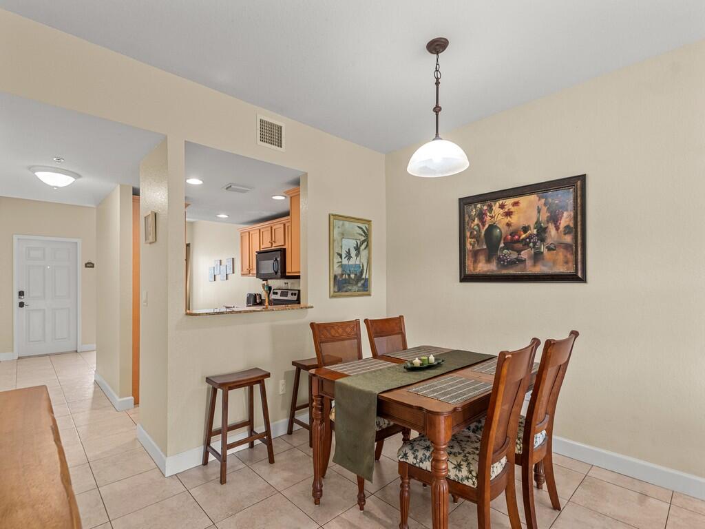 4210 Gator Trace Avenue B Property Photo 9