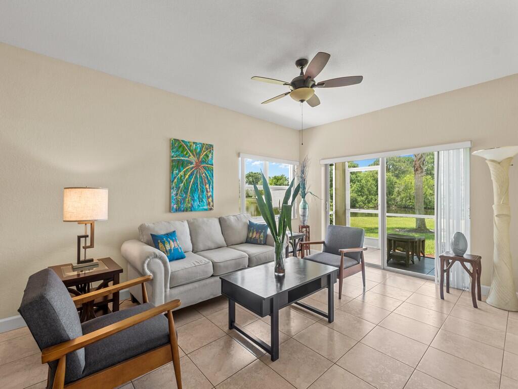 4210 Gator Trace Avenue B Property Photo 10