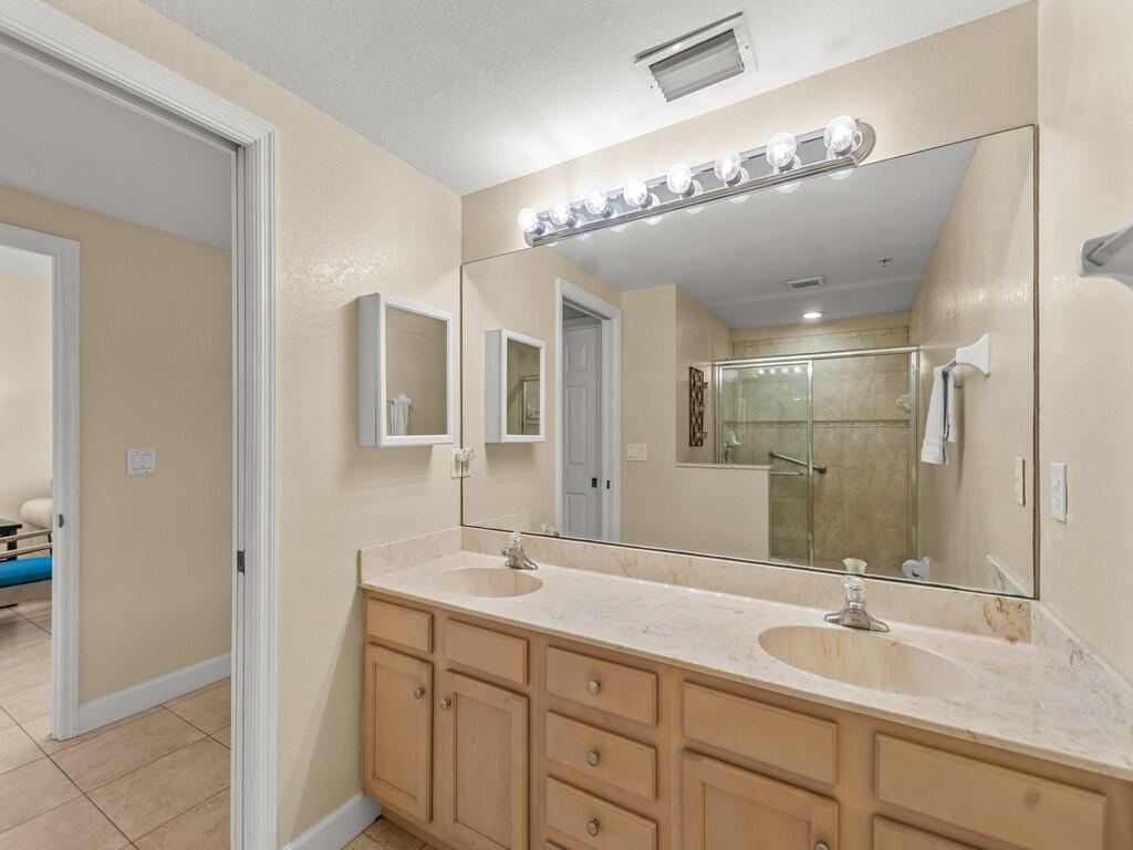4210 Gator Trace Avenue B Property Photo 20