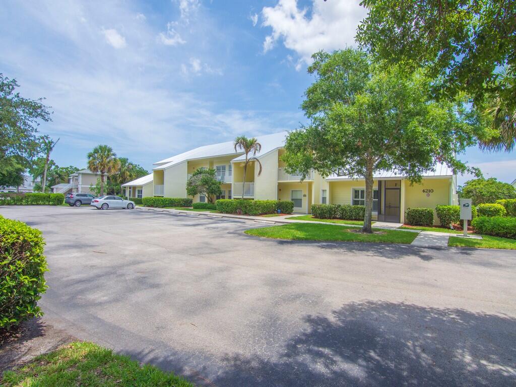 4210 Gator Trace Avenue B Property Photo 45