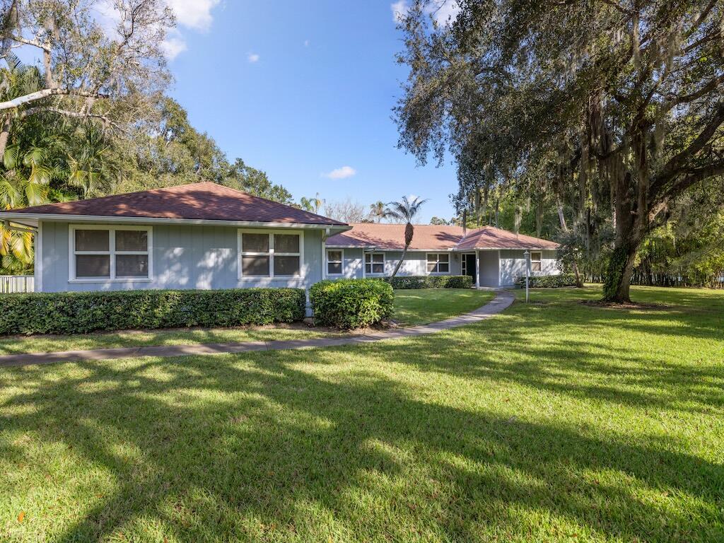 4790 16th Street Property Photo 1