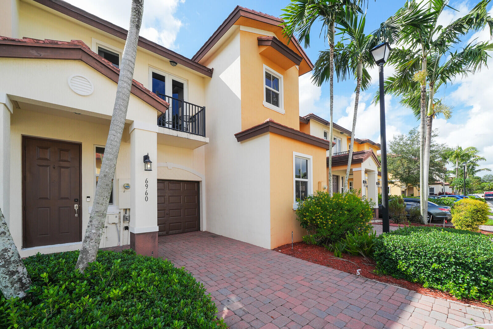 6960 Long Pine Circle Property Photo 2