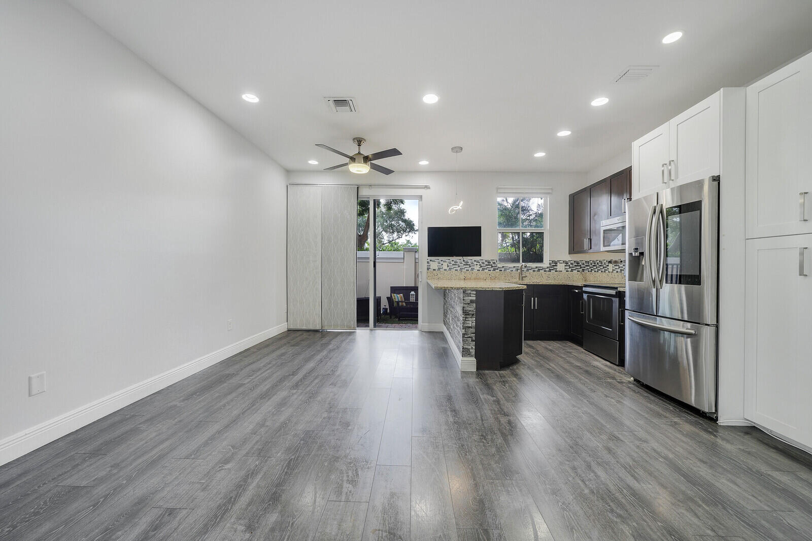 6960 Long Pine Circle Property Photo 9