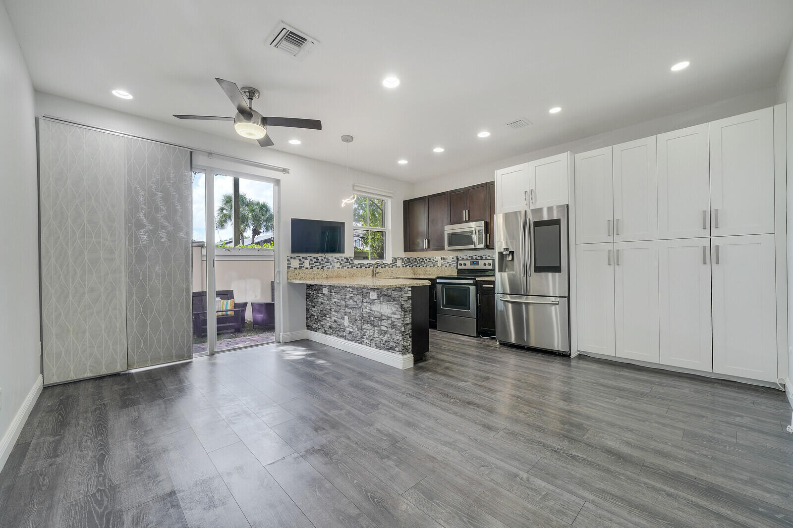 6960 Long Pine Circle Property Photo 10