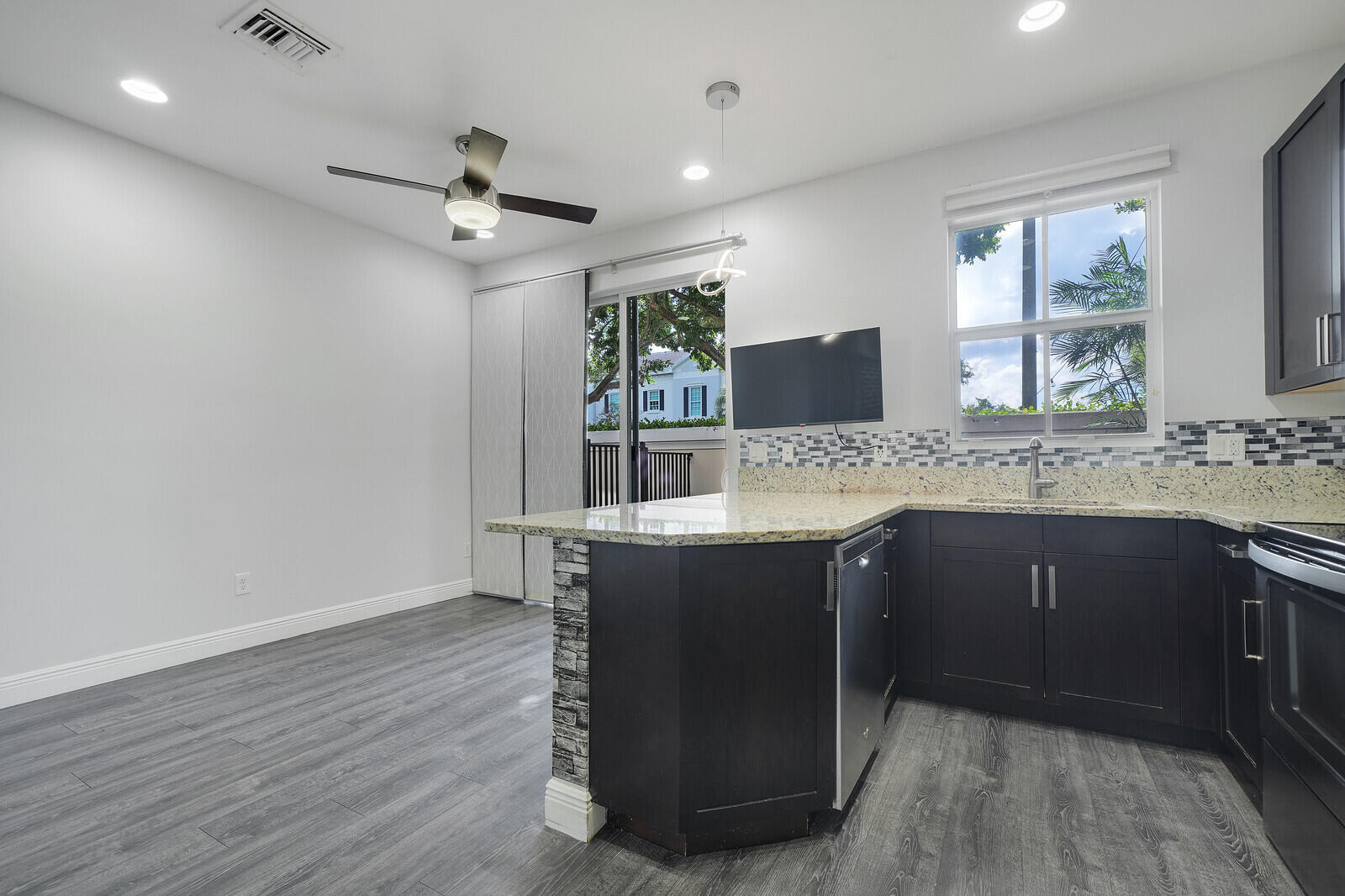 6960 Long Pine Circle Property Photo 12
