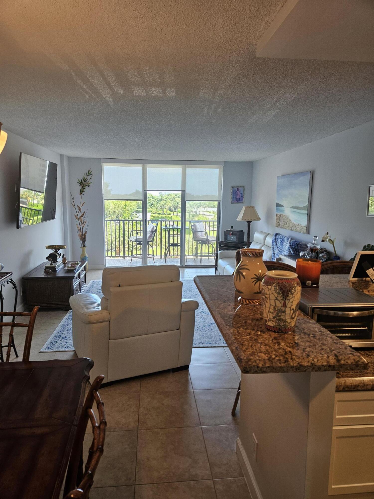 2121 N Ocean Boulevard N 405e Property Photo 2