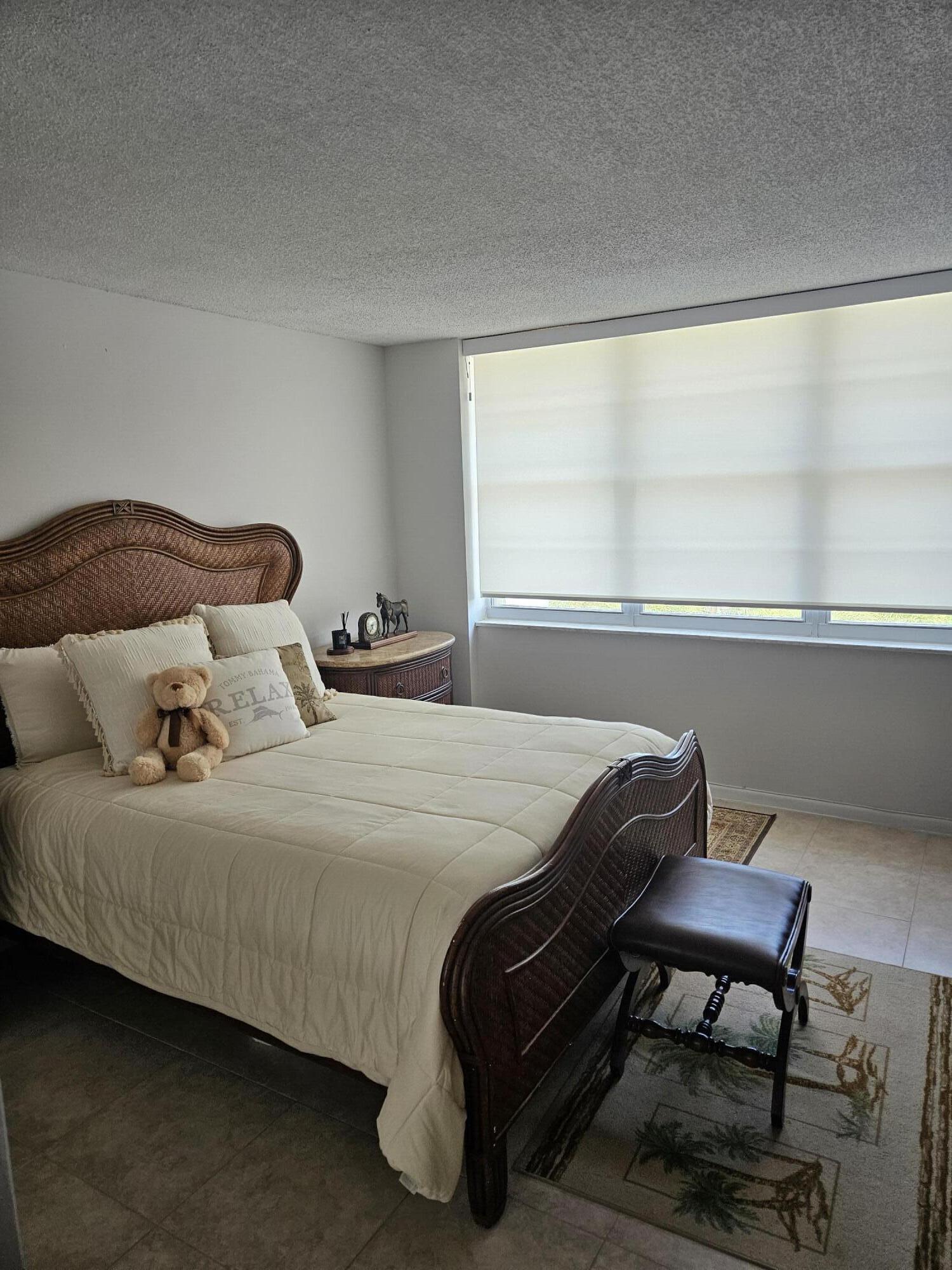 2121 N Ocean Boulevard N 405e Property Photo 8