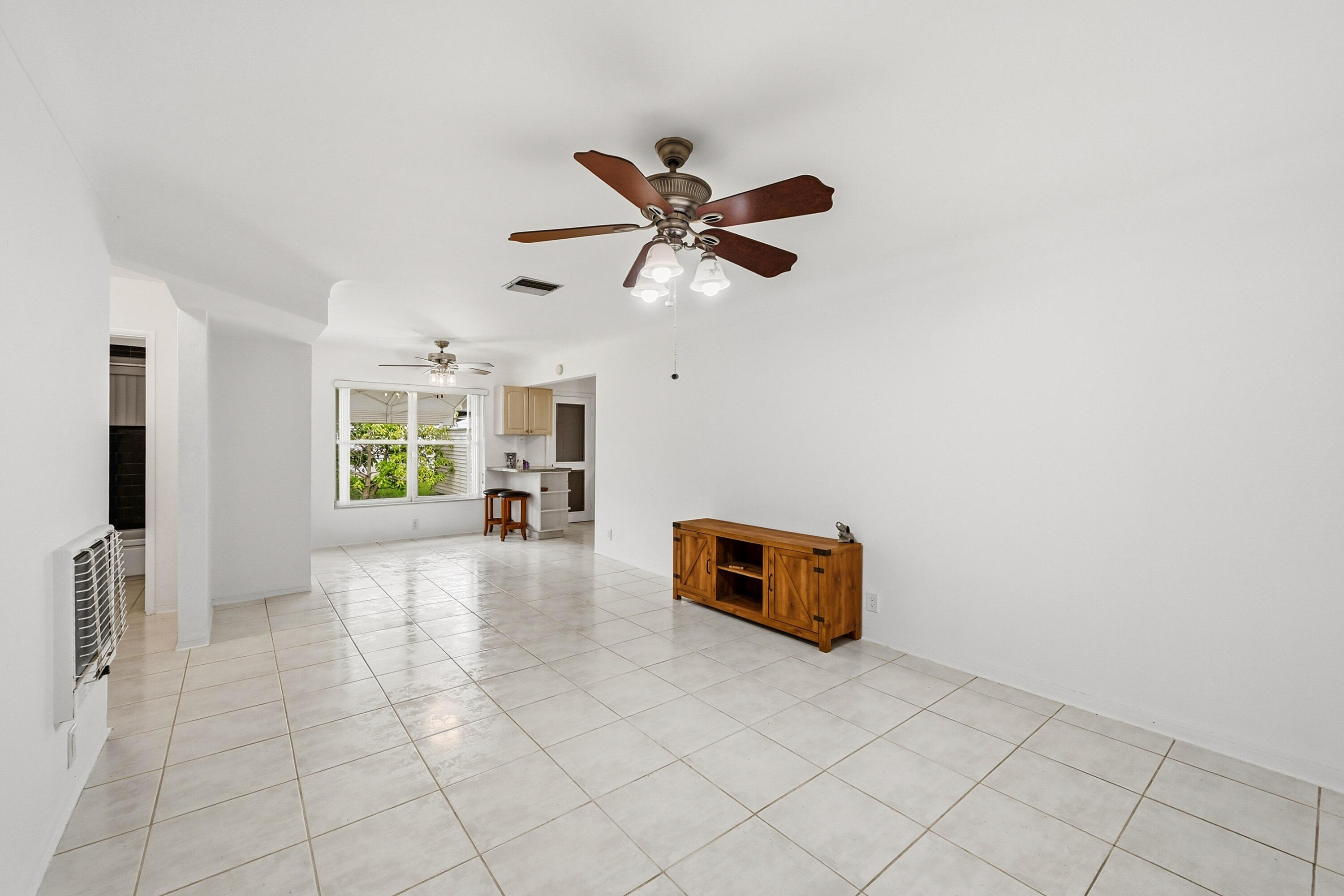 1716 N 25th Avenue Property Photo 5